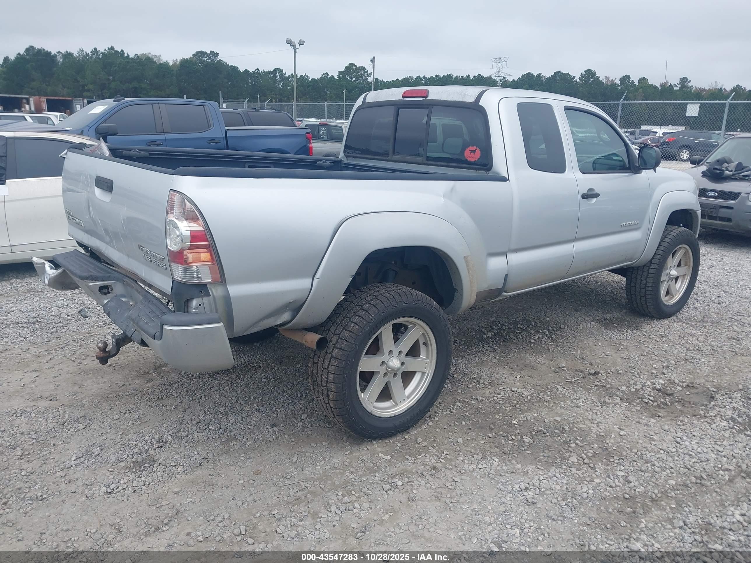 TOYOTA TACOMA image 4