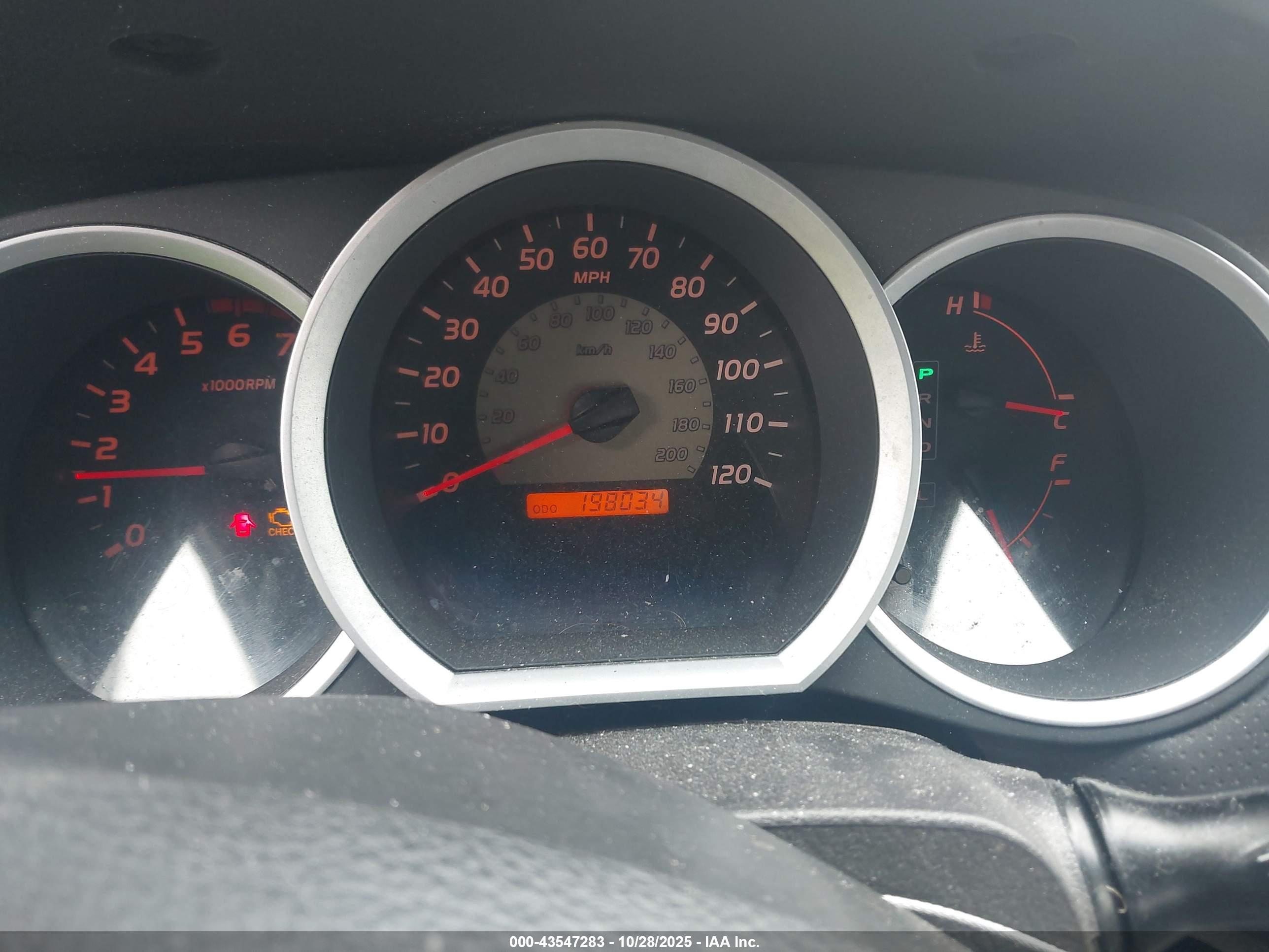 TOYOTA TACOMA image 7