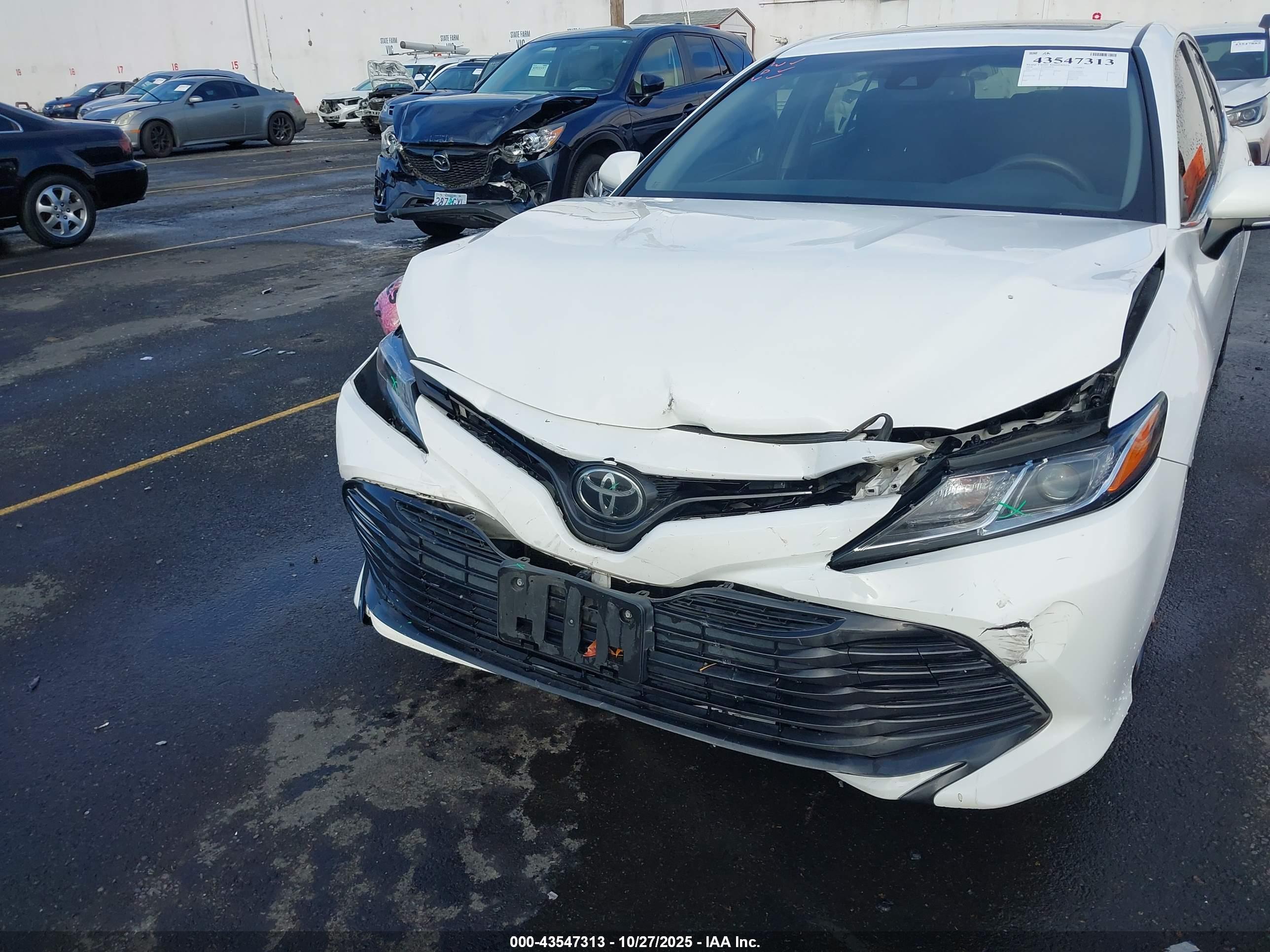 TOYOTA CAMRY image 6