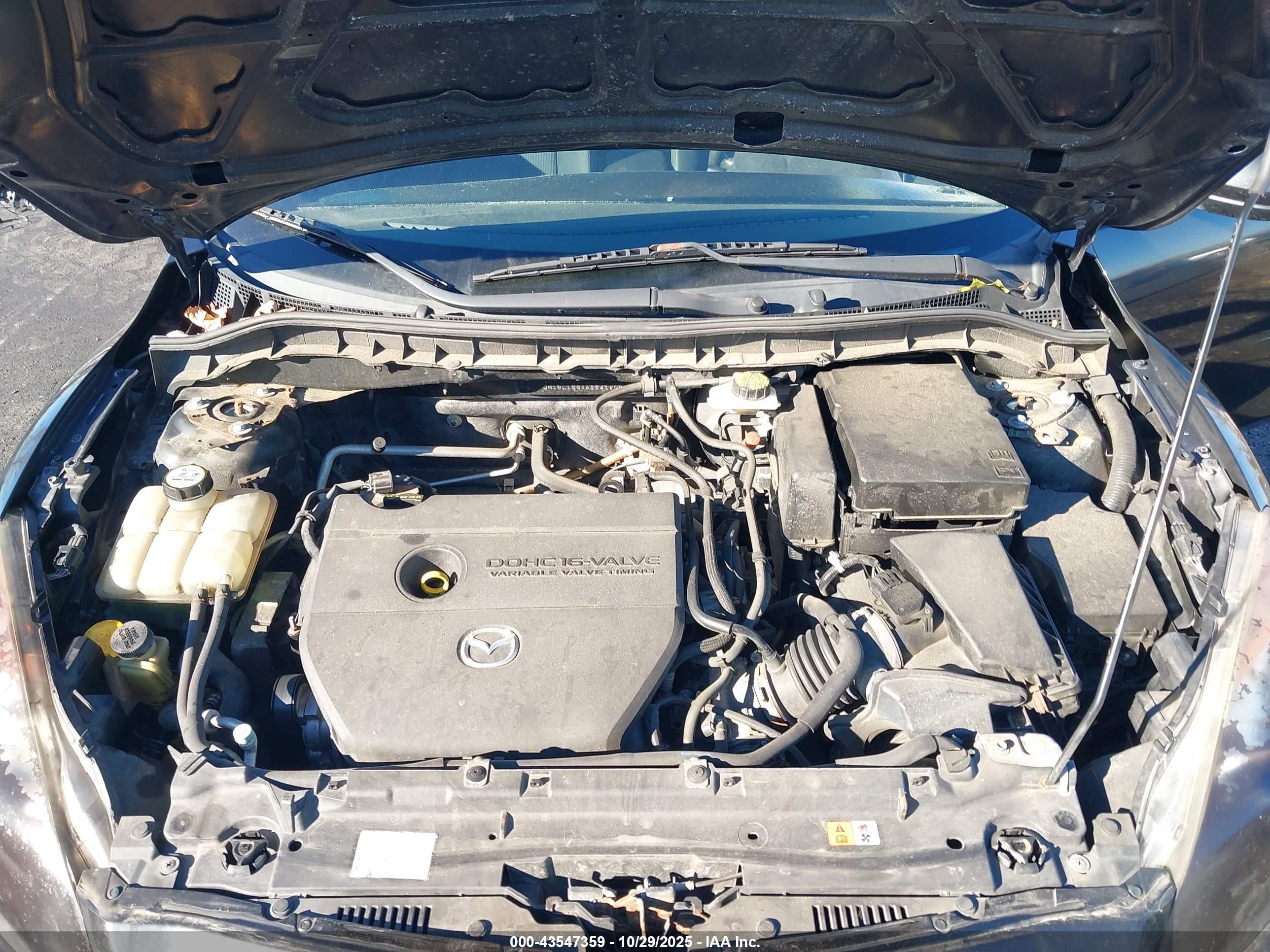 MAZDA MAZDA3 image 10