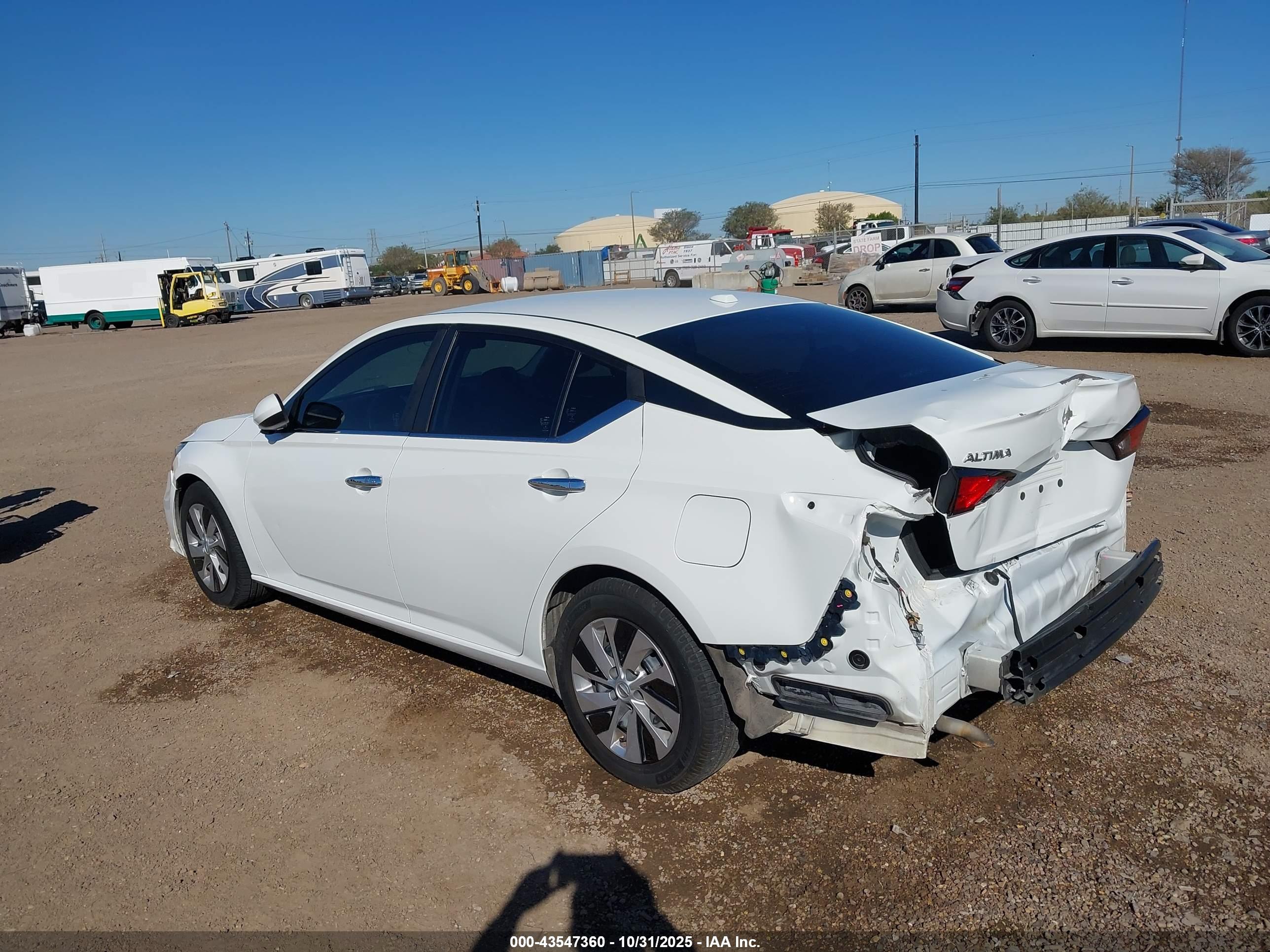 NISSAN ALTIMA image 3