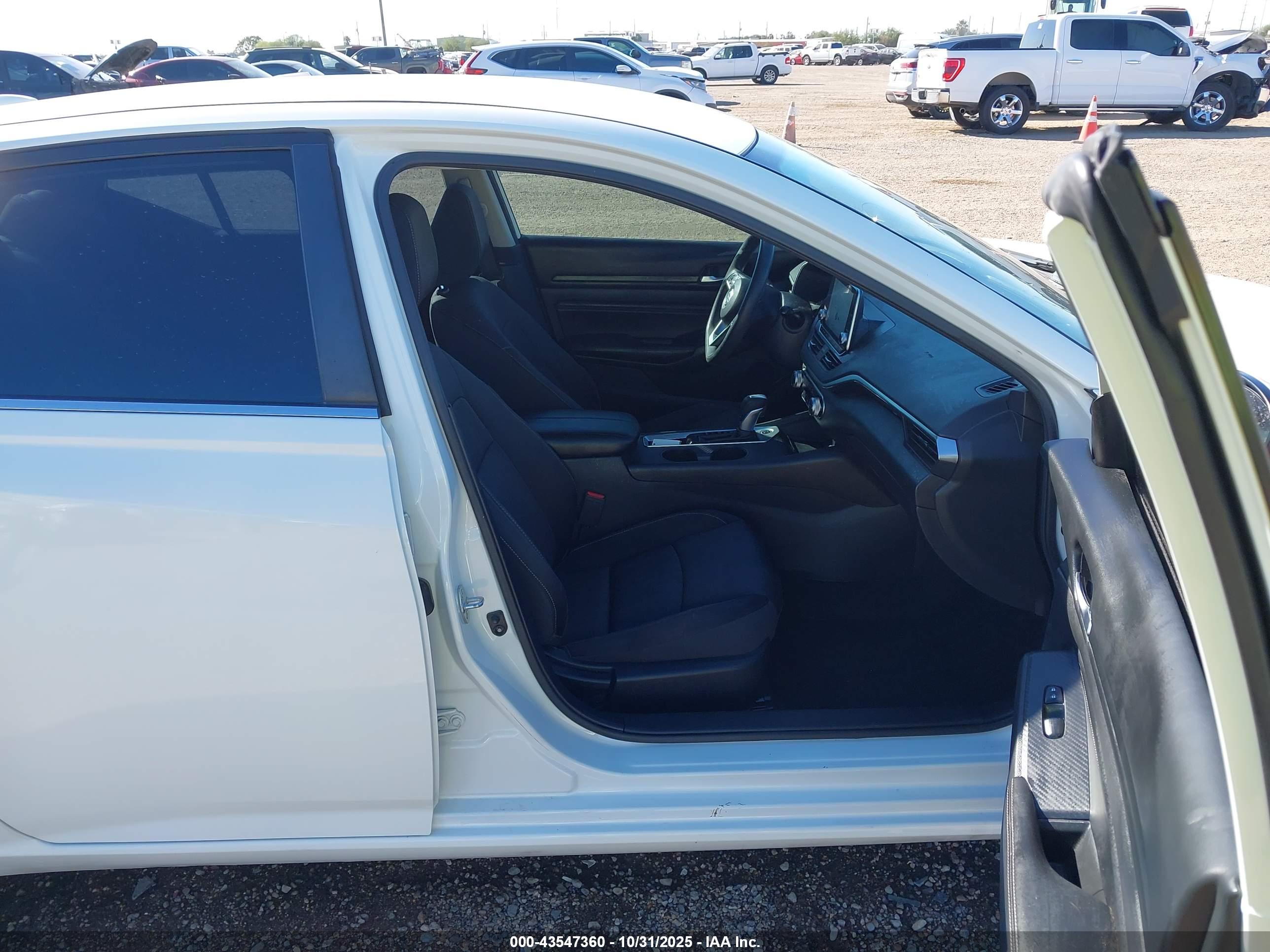 NISSAN ALTIMA image 5