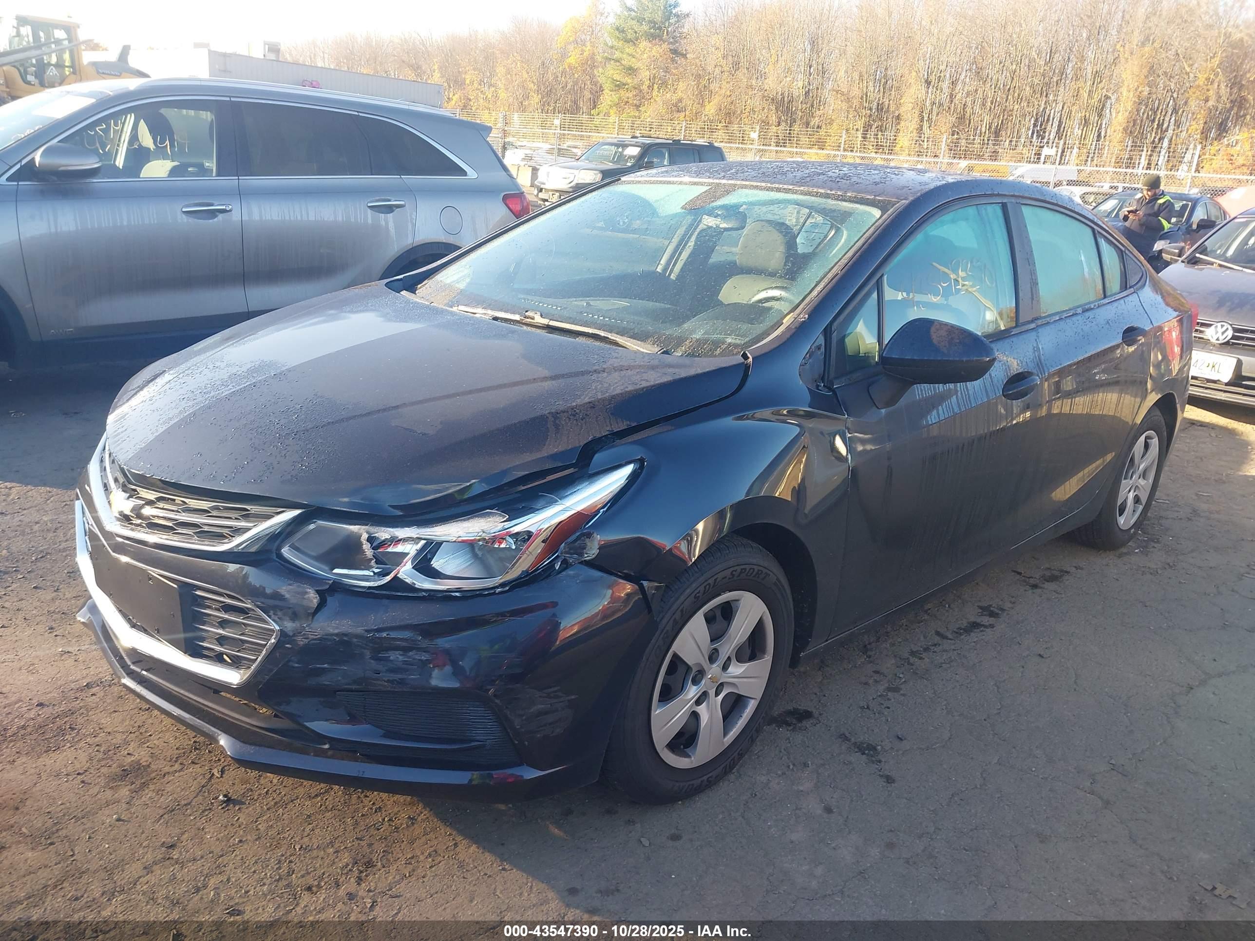 CHEVROLET CRUZE image 2
