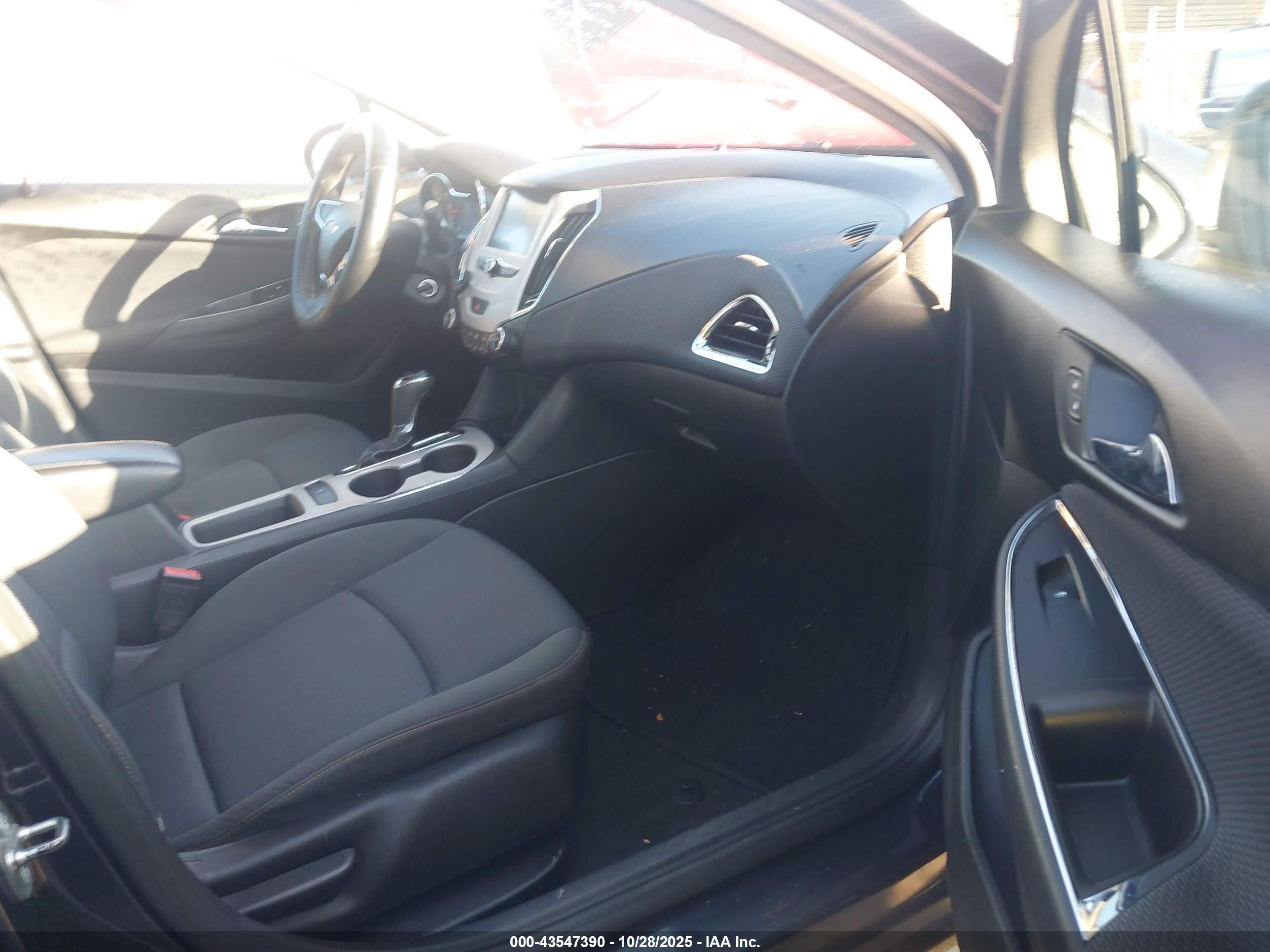 CHEVROLET CRUZE image 5