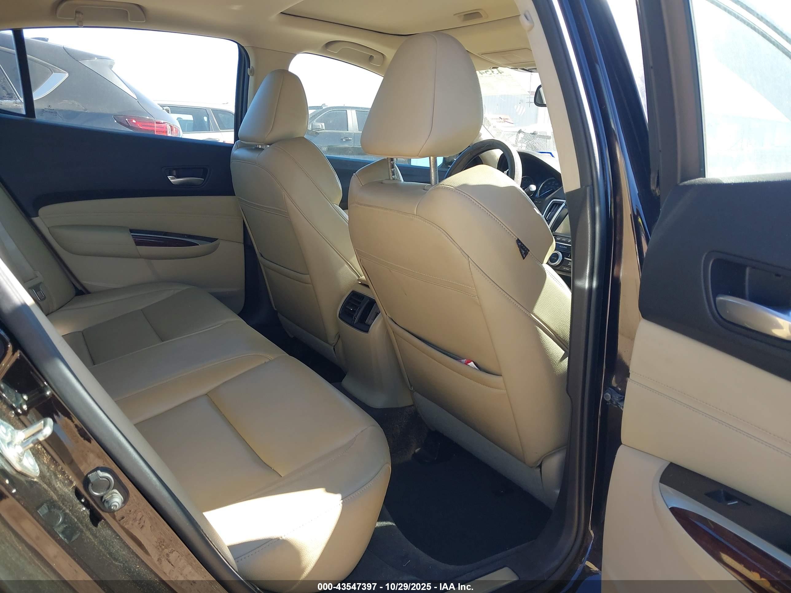 ACURA TLX image 8