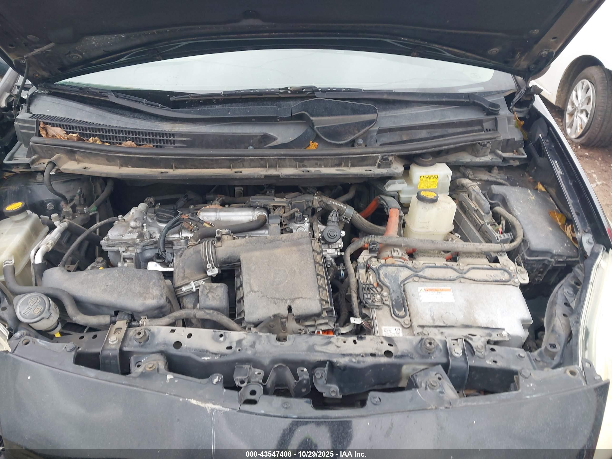TOYOTA PRIUS image 10