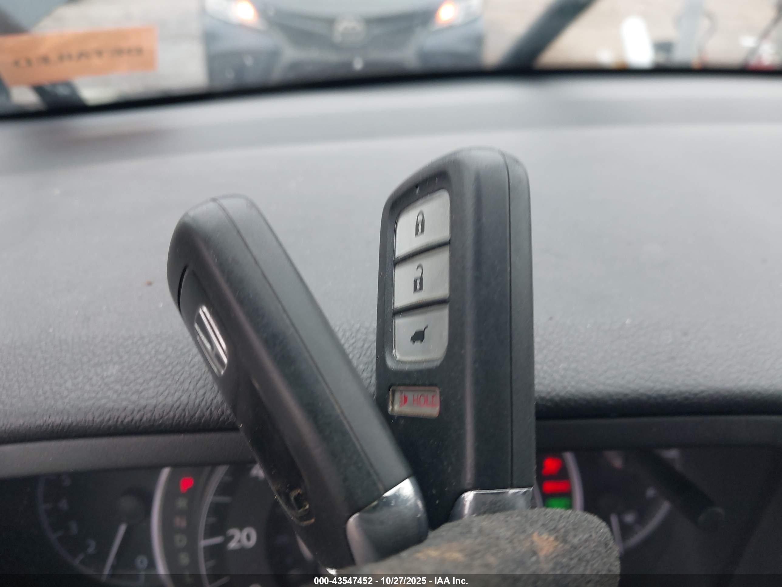 HONDA CR-V image 11