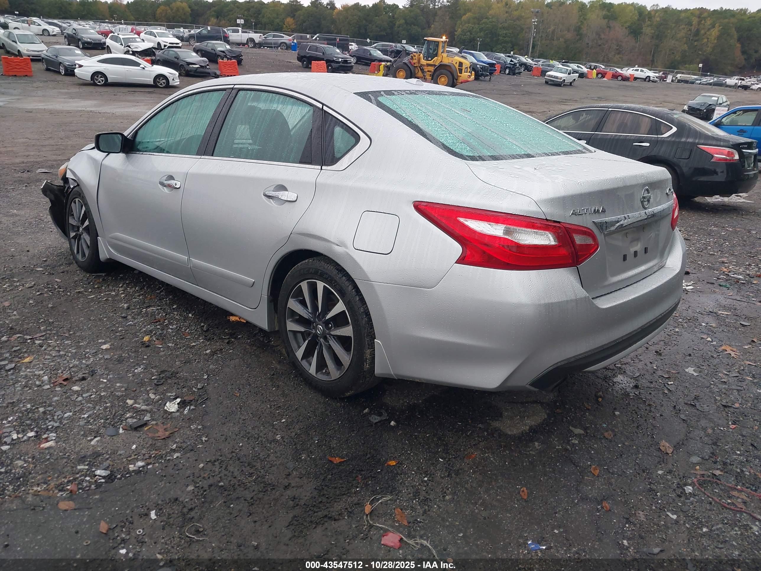 NISSAN ALTIMA image 3