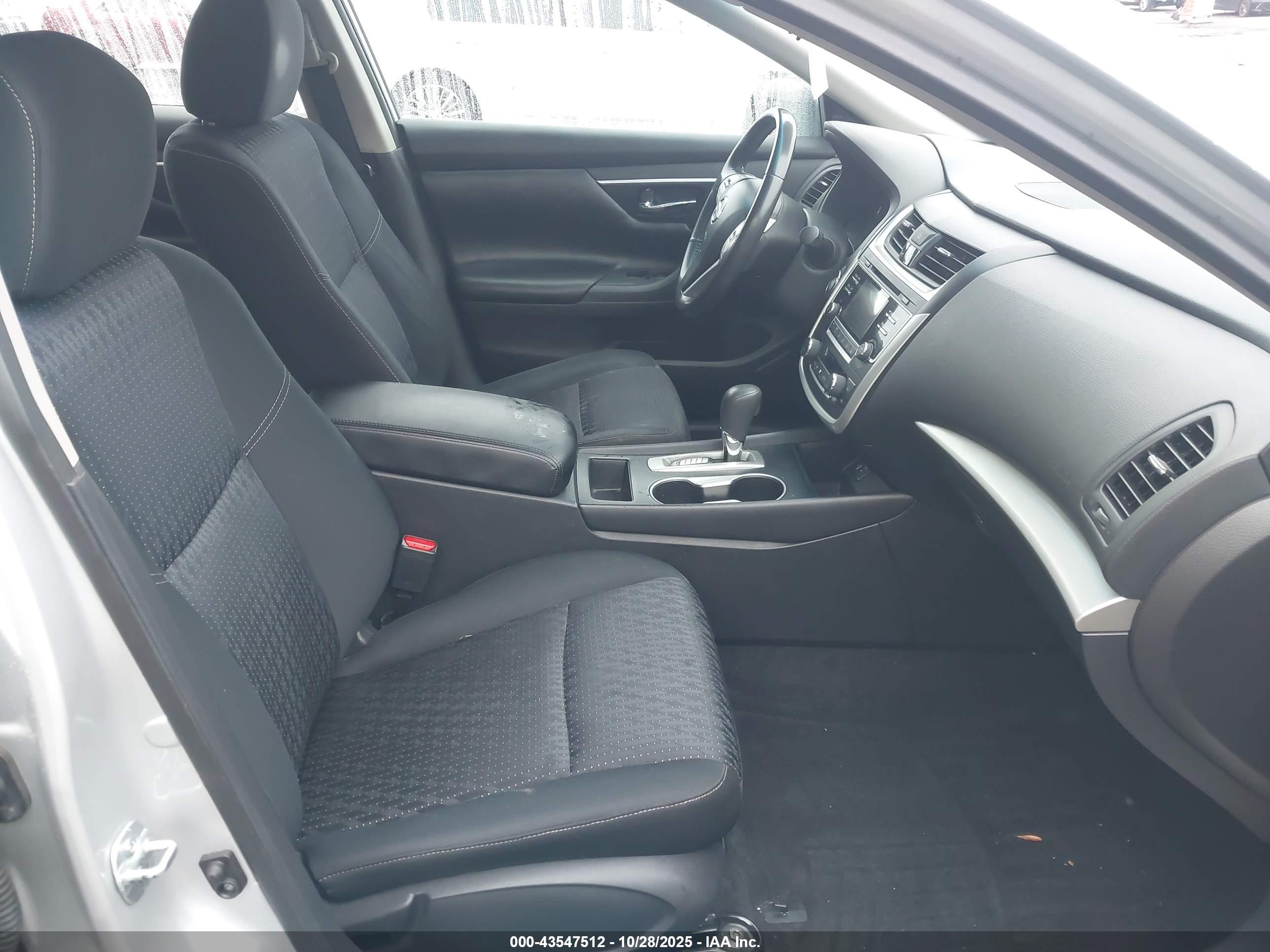 NISSAN ALTIMA image 5