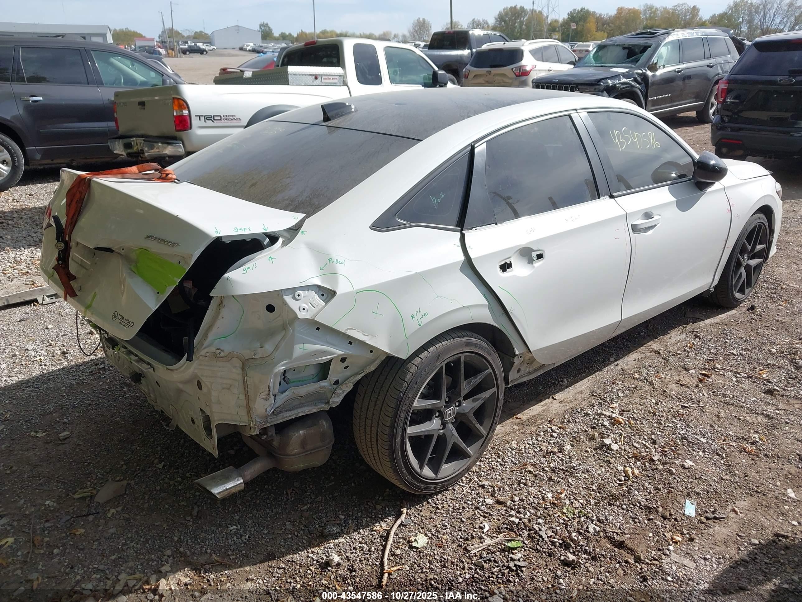 HONDA CIVIC image 4