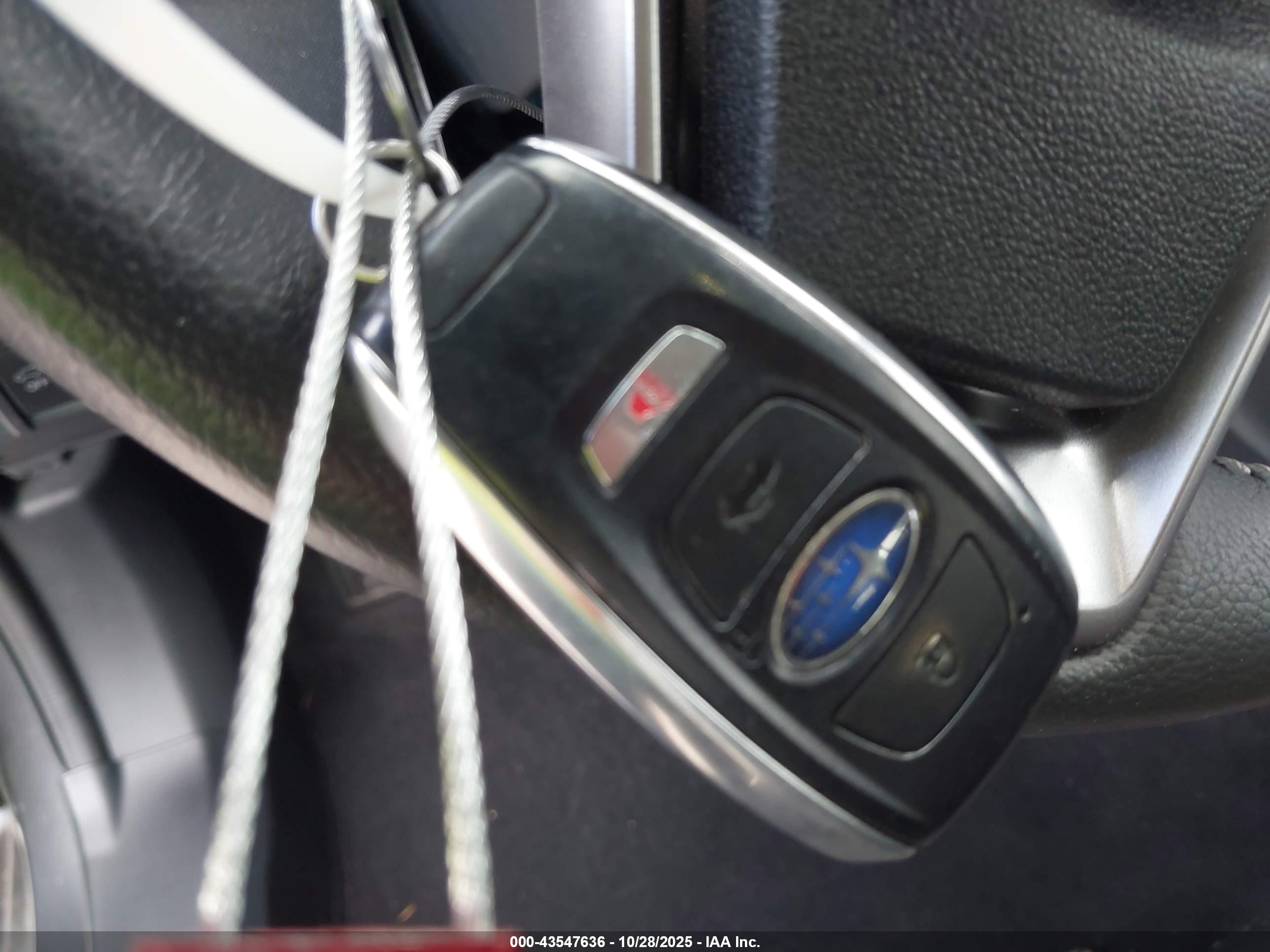 SUBARU OUTBACK image 11