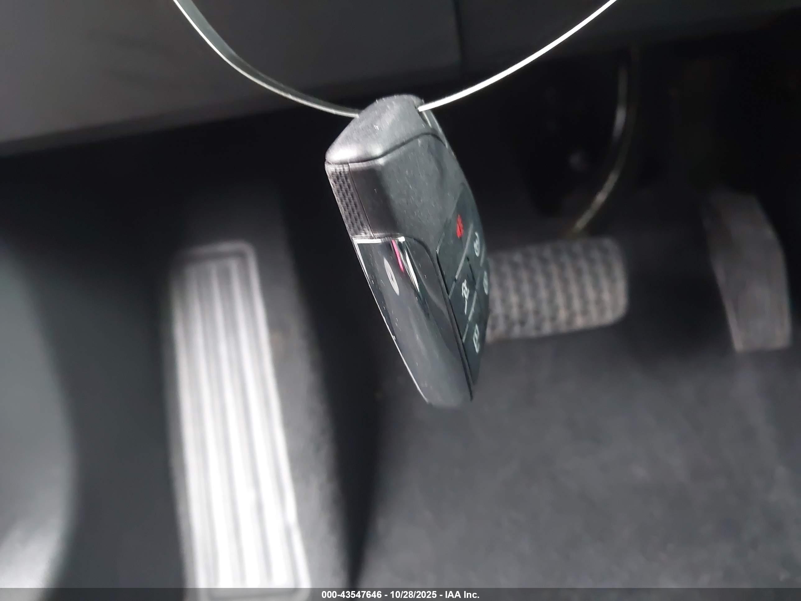 CHEVROLET EQUINOX image 11