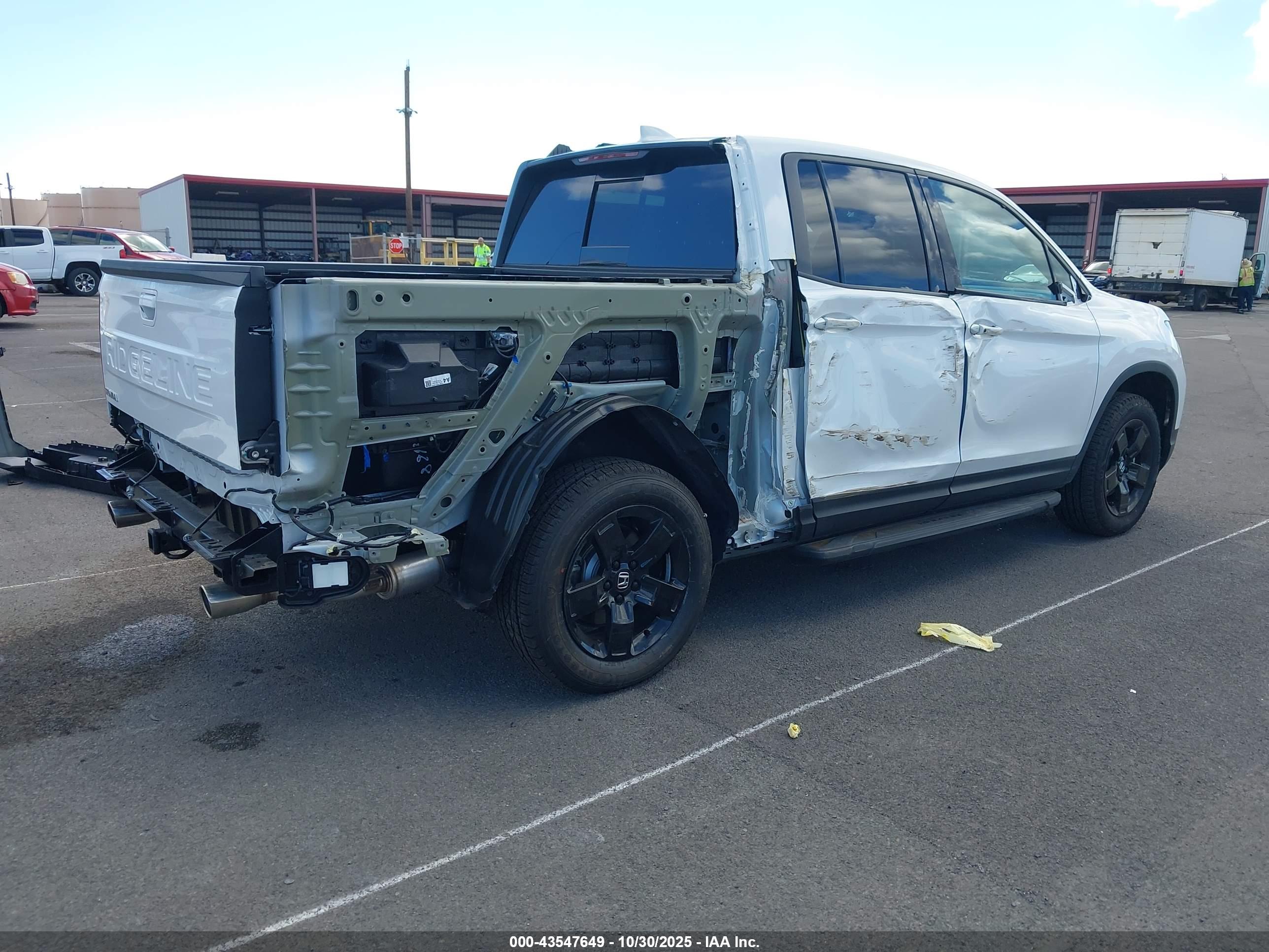 HONDA RIDGELINE image 4