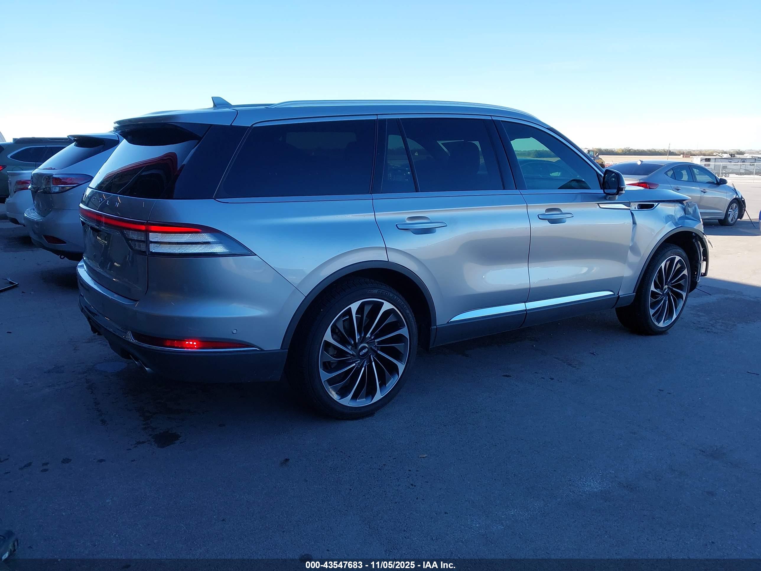 LINCOLN AVIATOR image 4