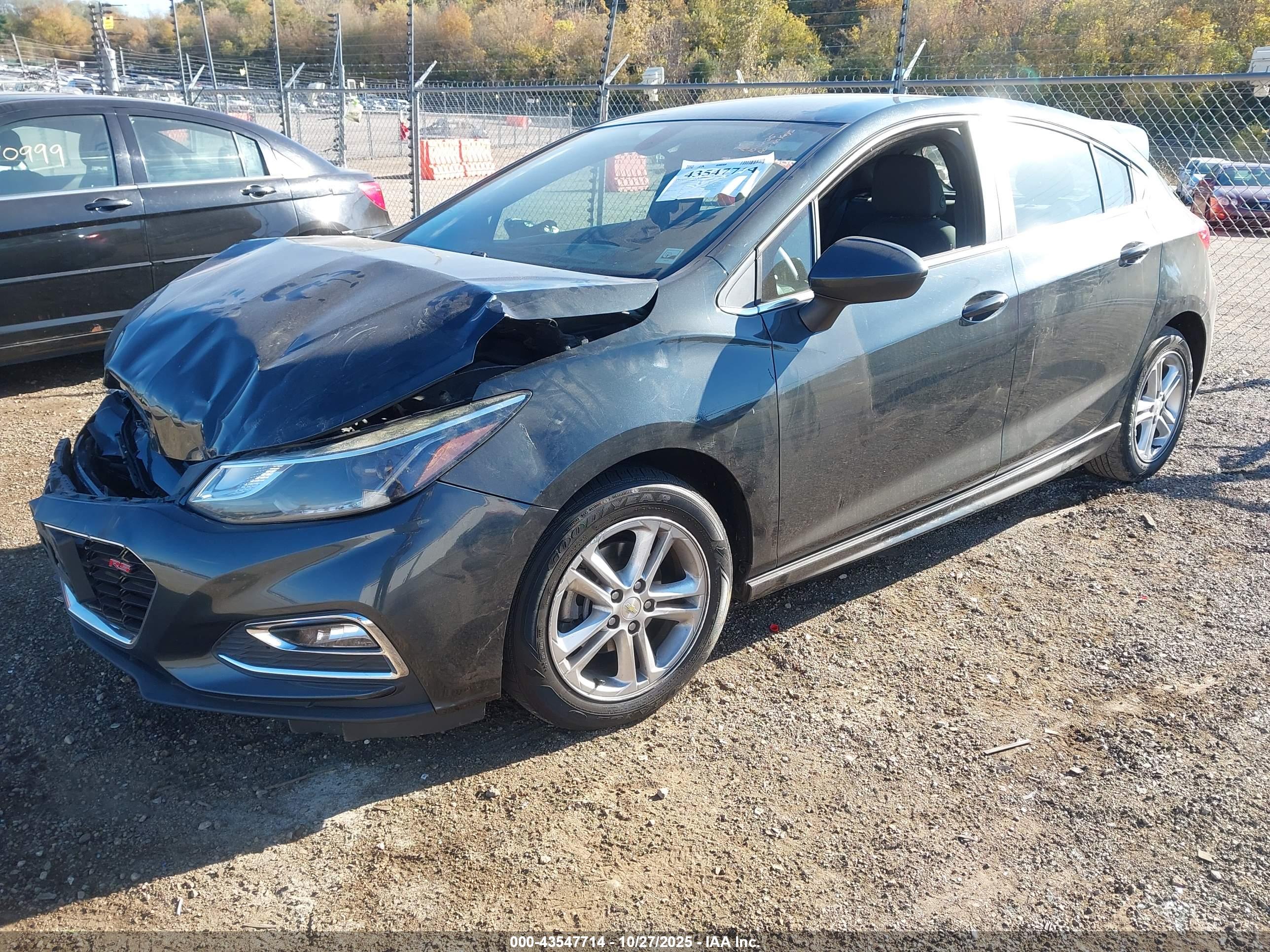 CHEVROLET CRUZE image 2