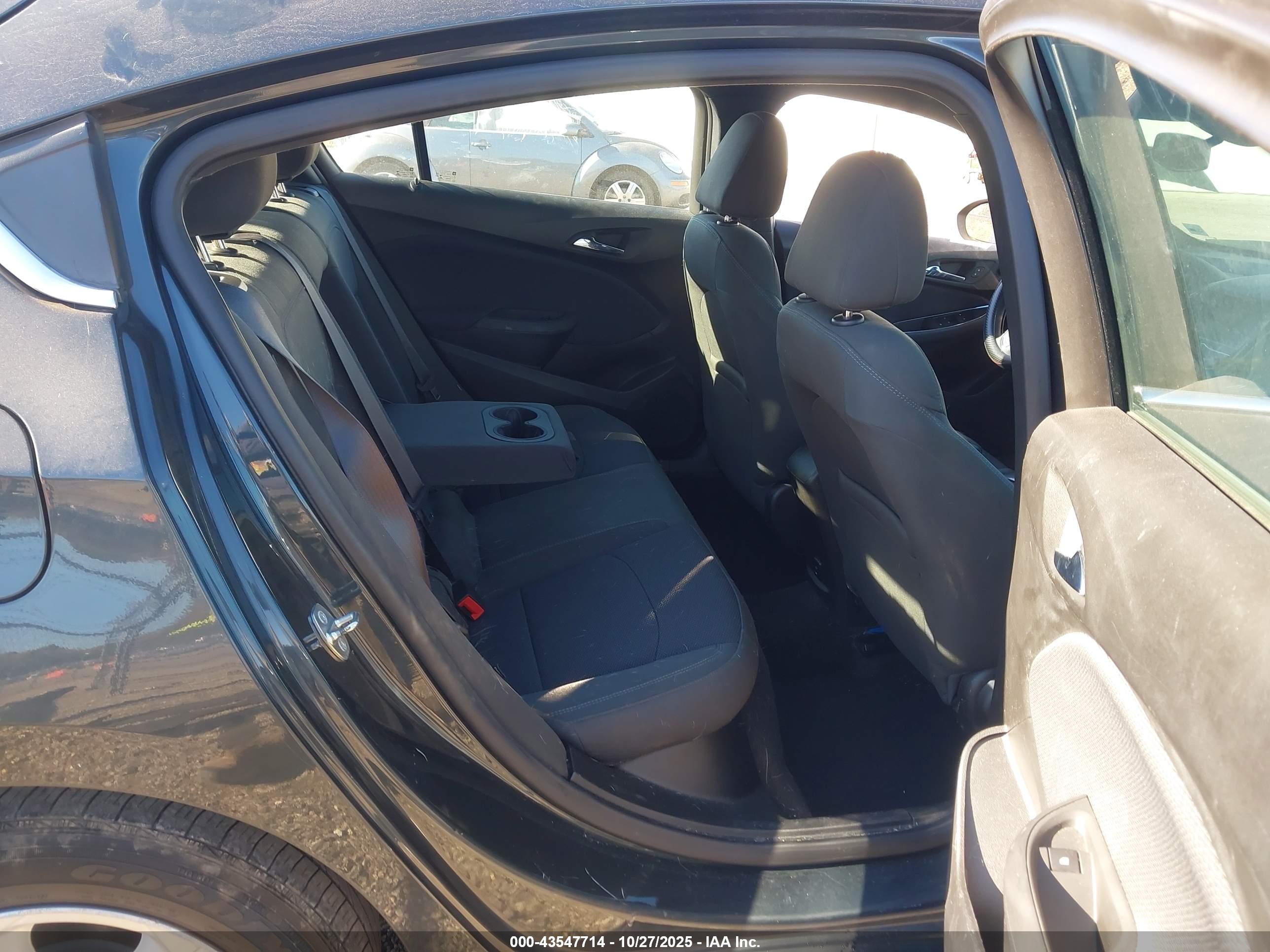CHEVROLET CRUZE image 8
