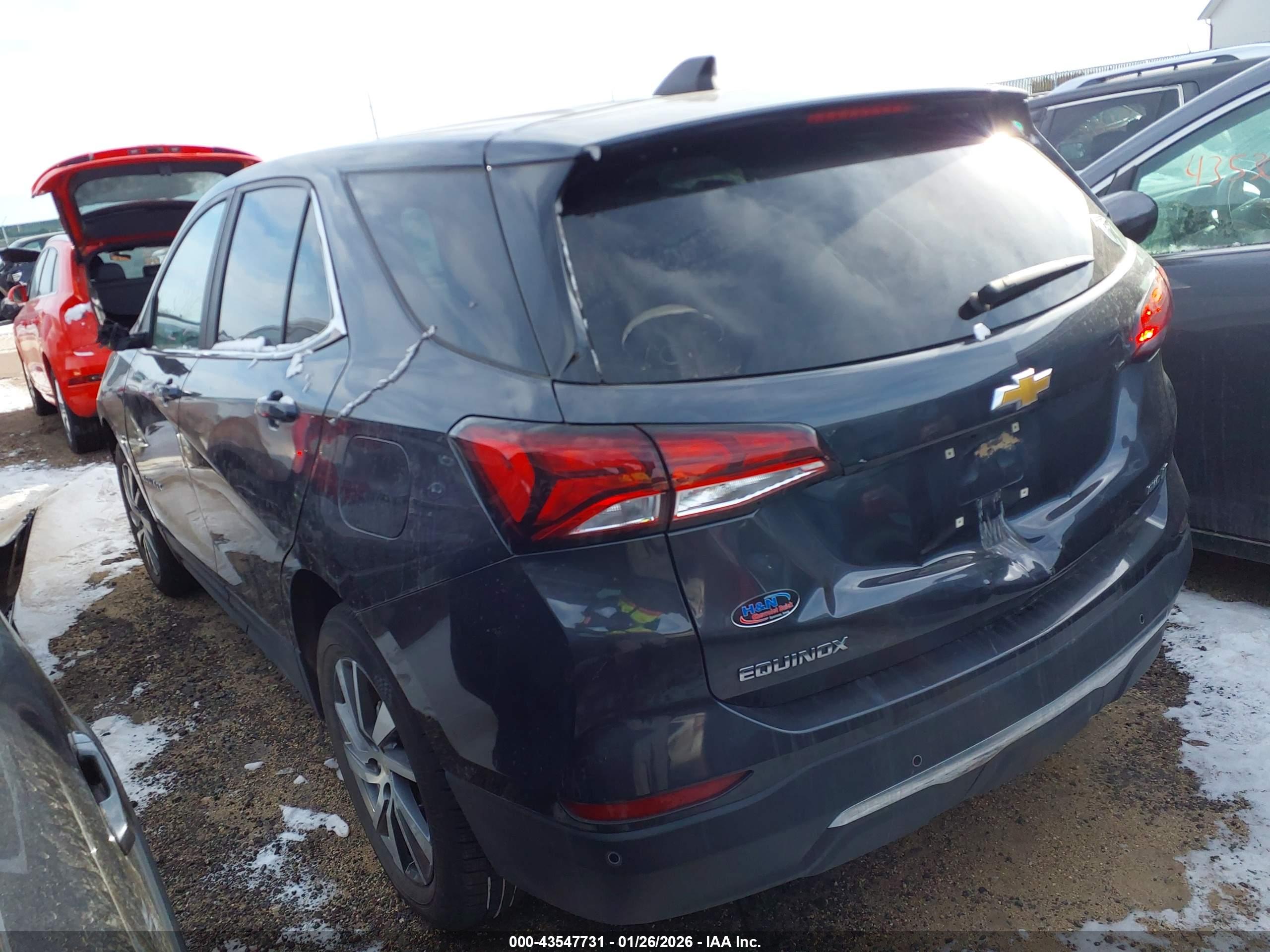 CHEVROLET EQUINOX image 3