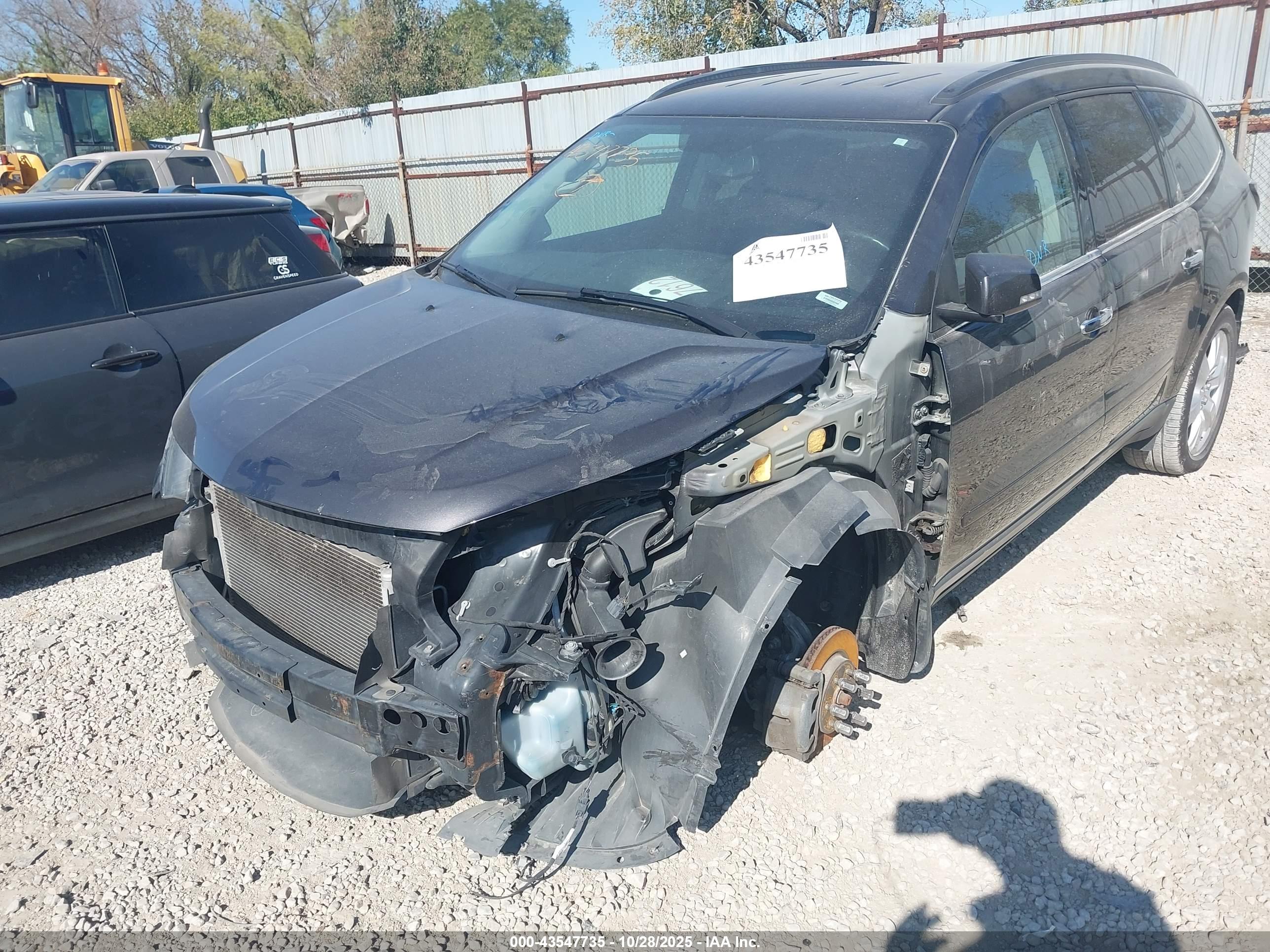 CHEVROLET TRAVERSE image 6