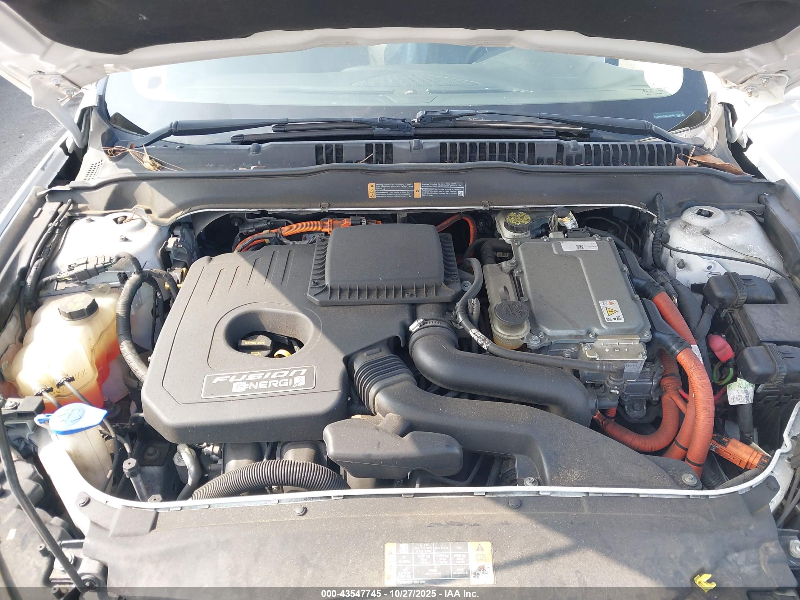 FORD FUSION image 10