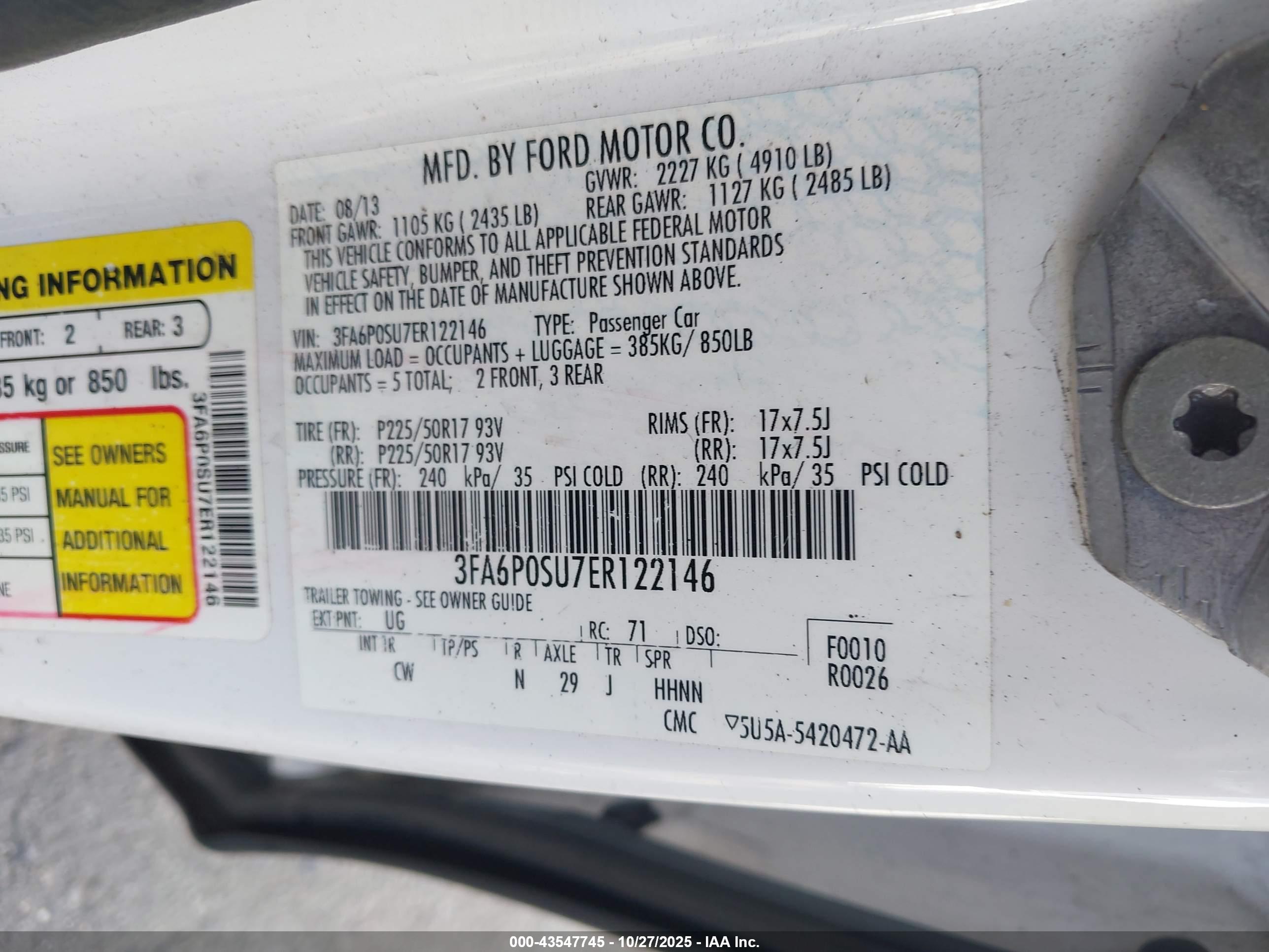 FORD FUSION image 9