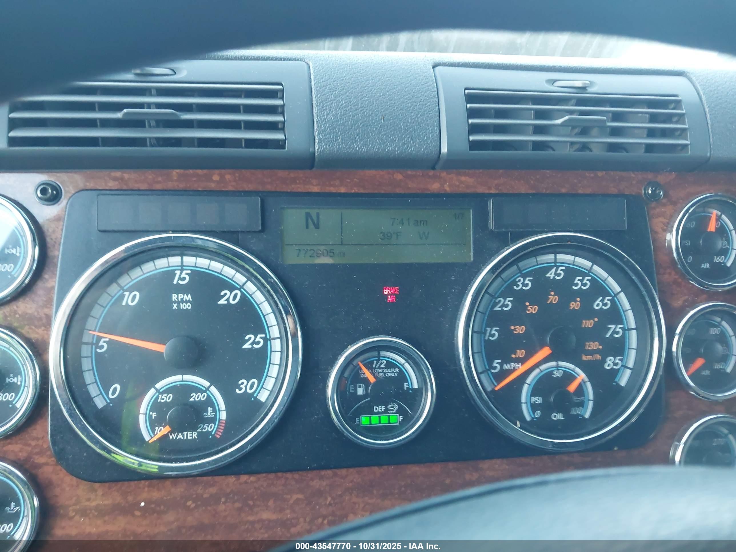 FREIGHTLINER CASCADIA image 6