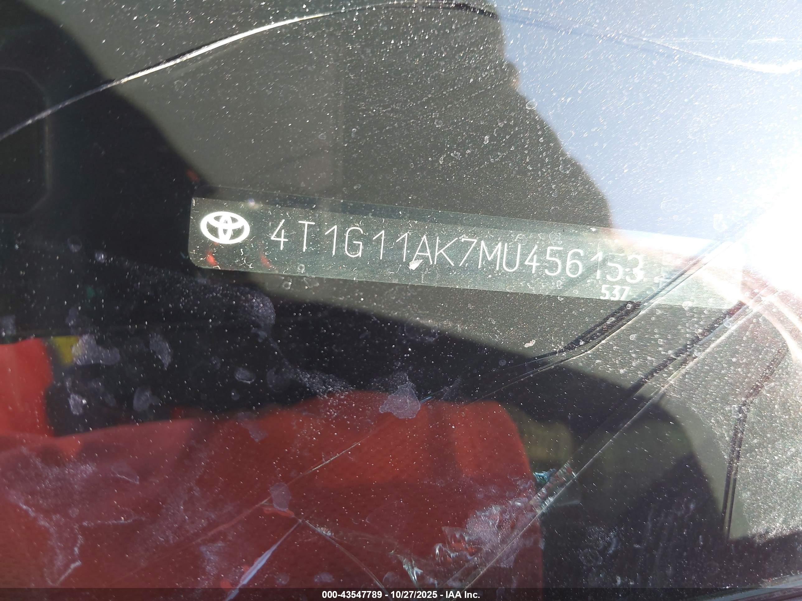TOYOTA CAMRY image 9