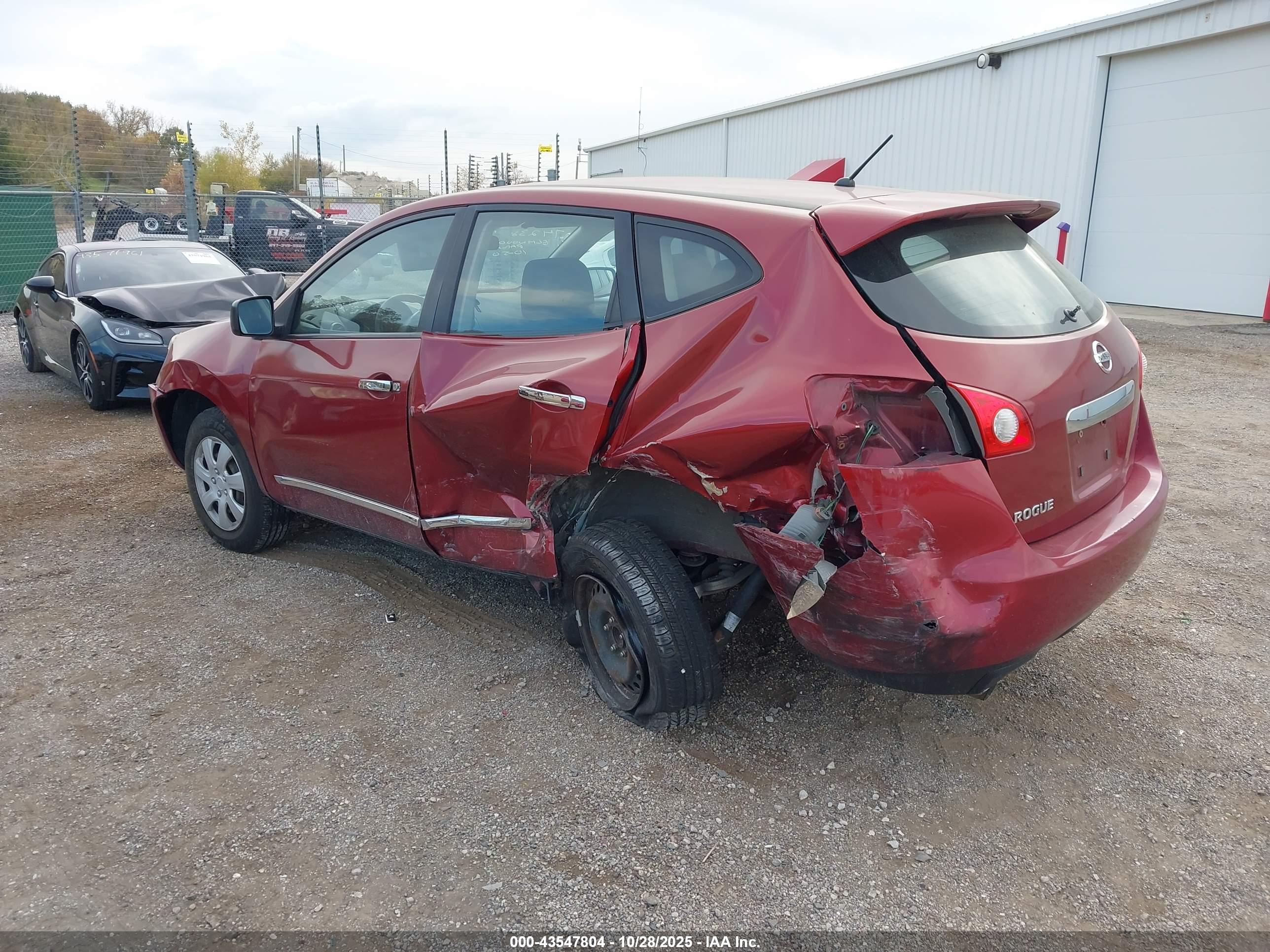 NISSAN ROGUE image 3