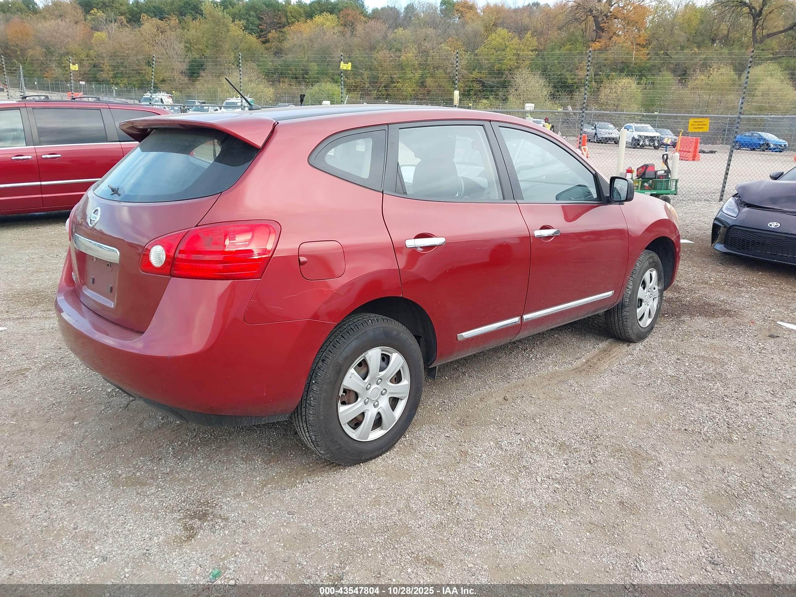 NISSAN ROGUE image 4