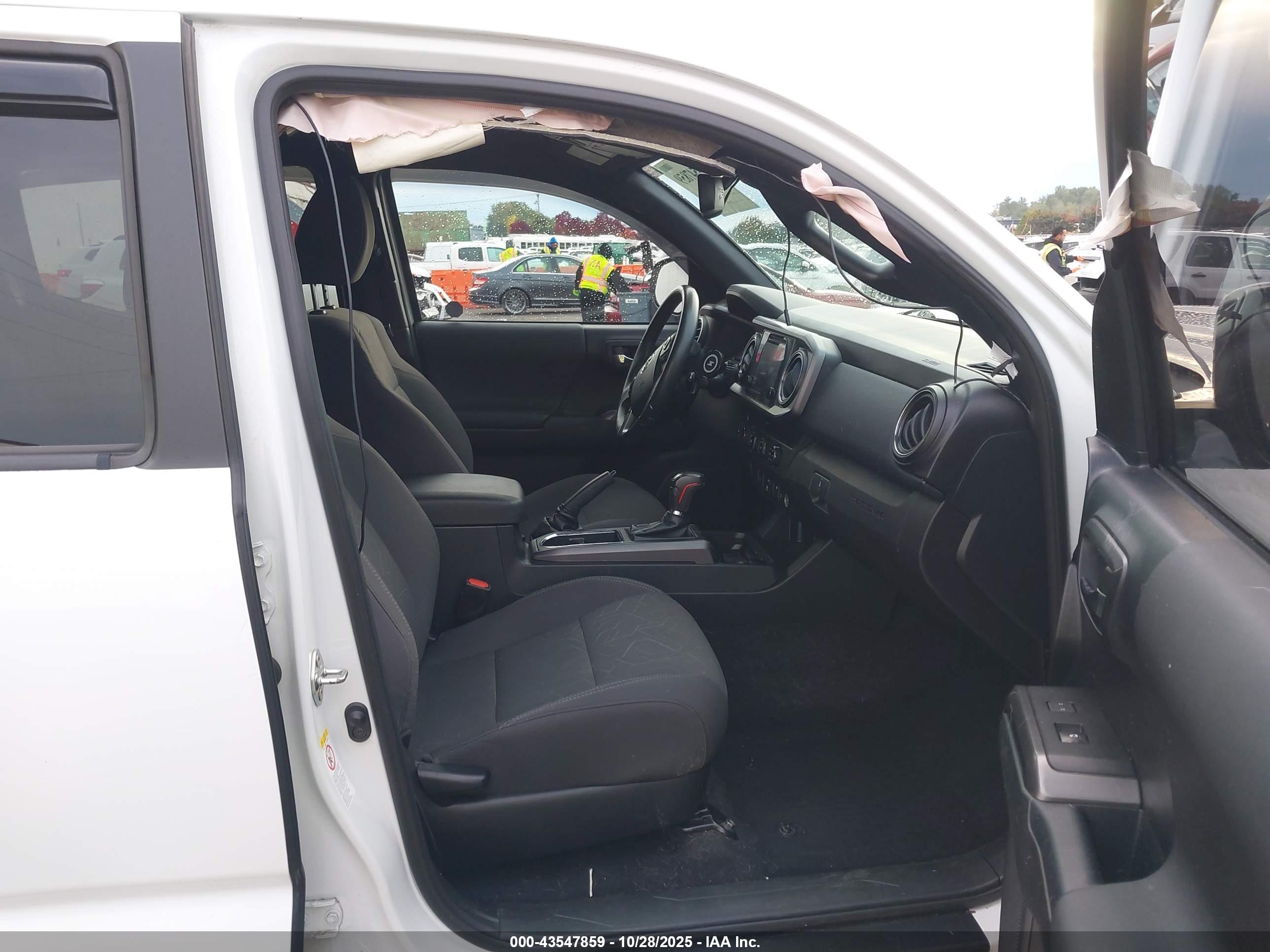 TOYOTA TACOMA image 5