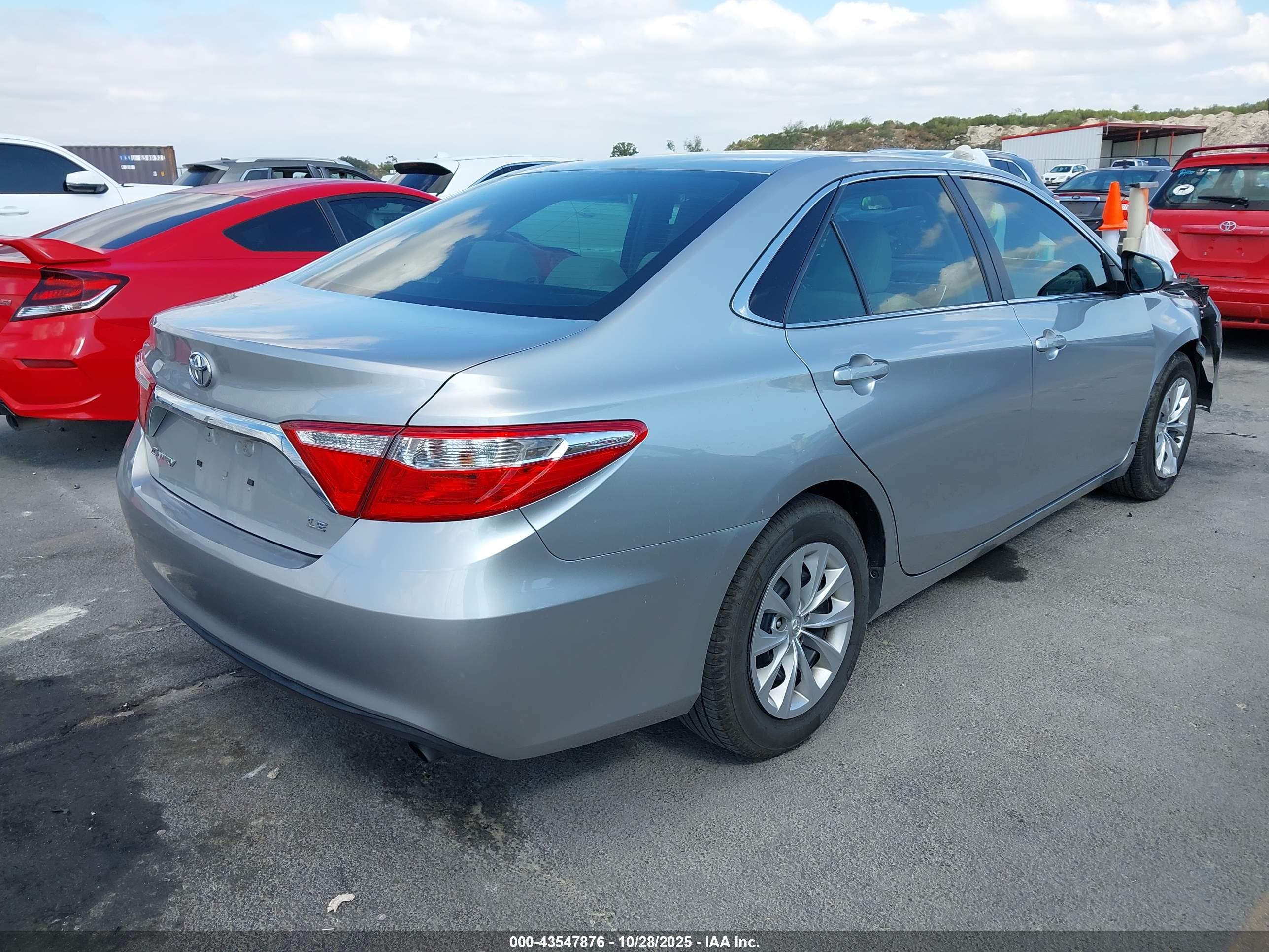 TOYOTA CAMRY image 4