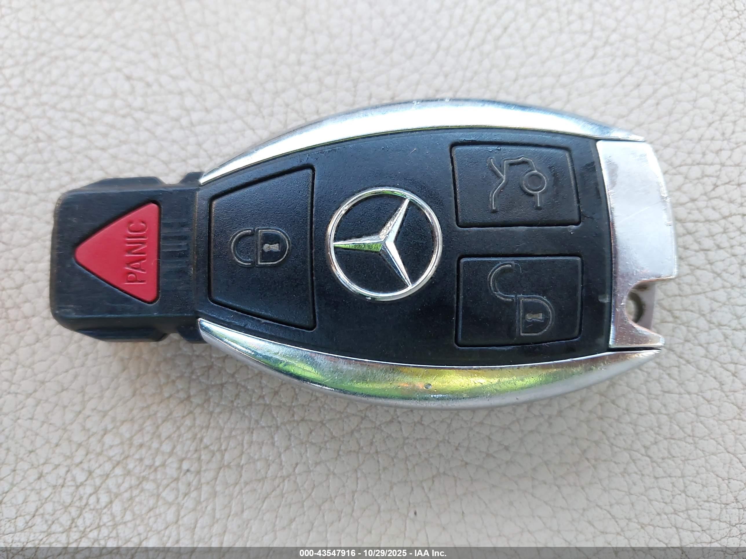 MERCEDES-BENZ GLA image 11