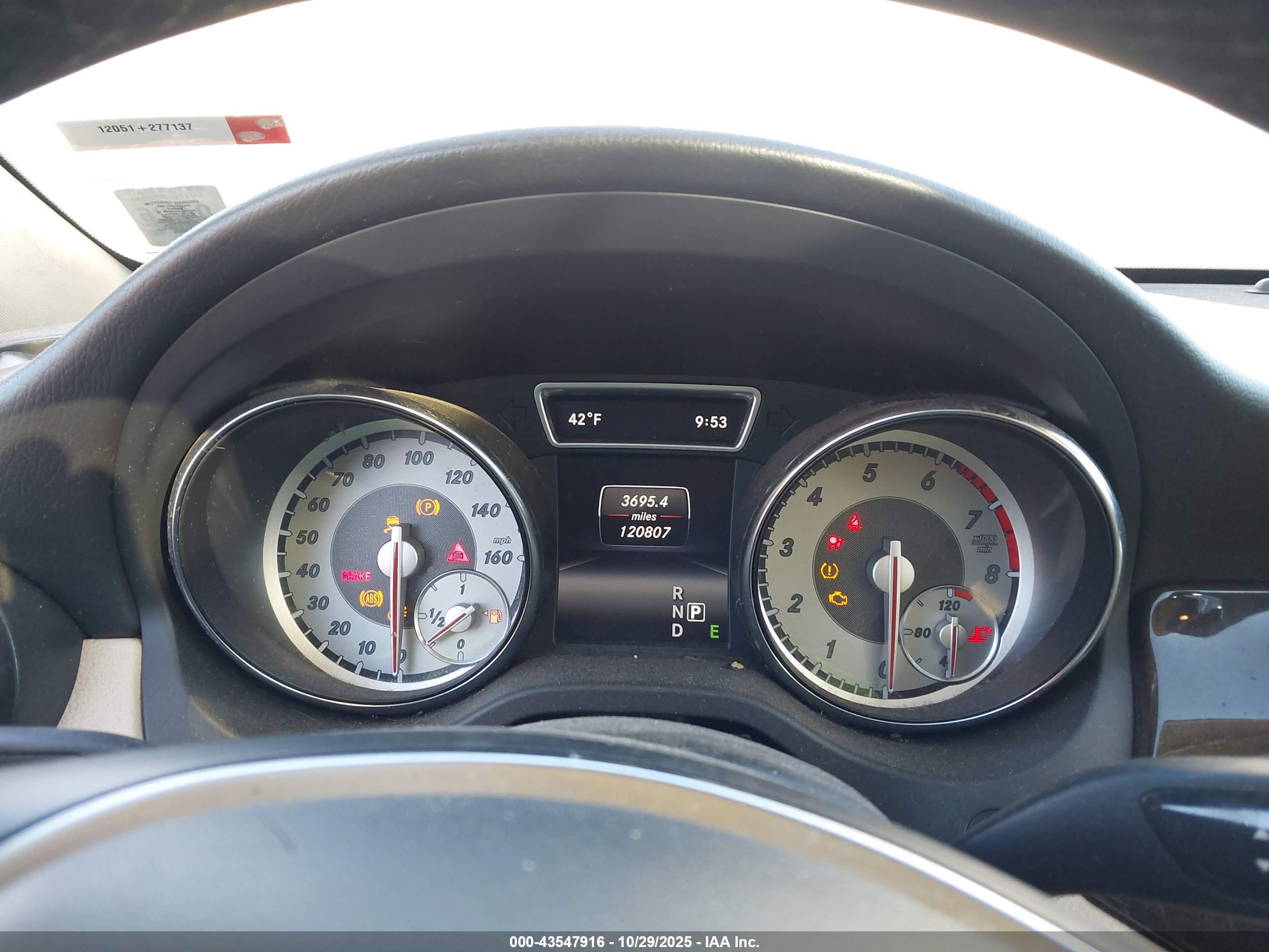 MERCEDES-BENZ GLA image 7