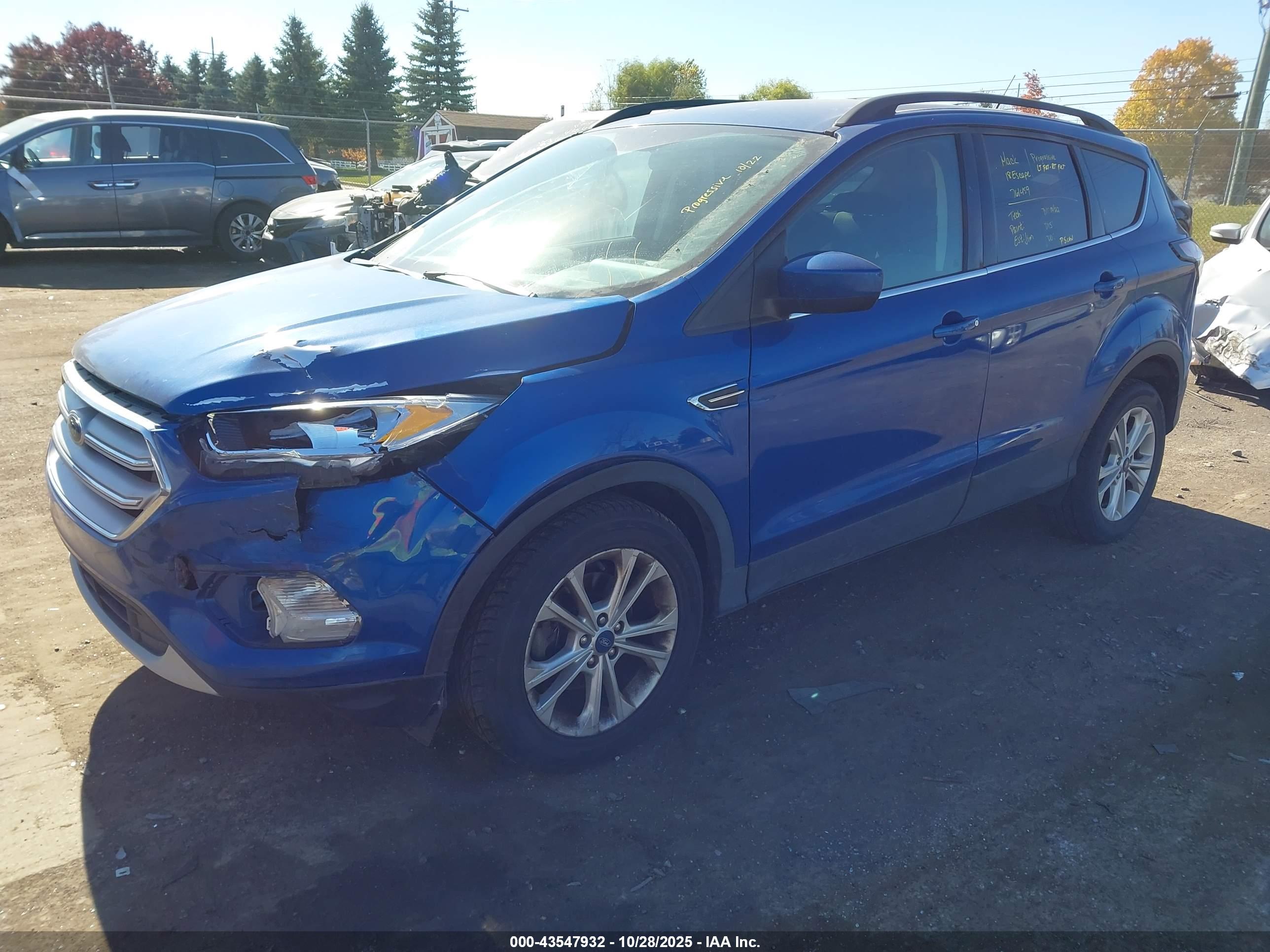 FORD ESCAPE image 2