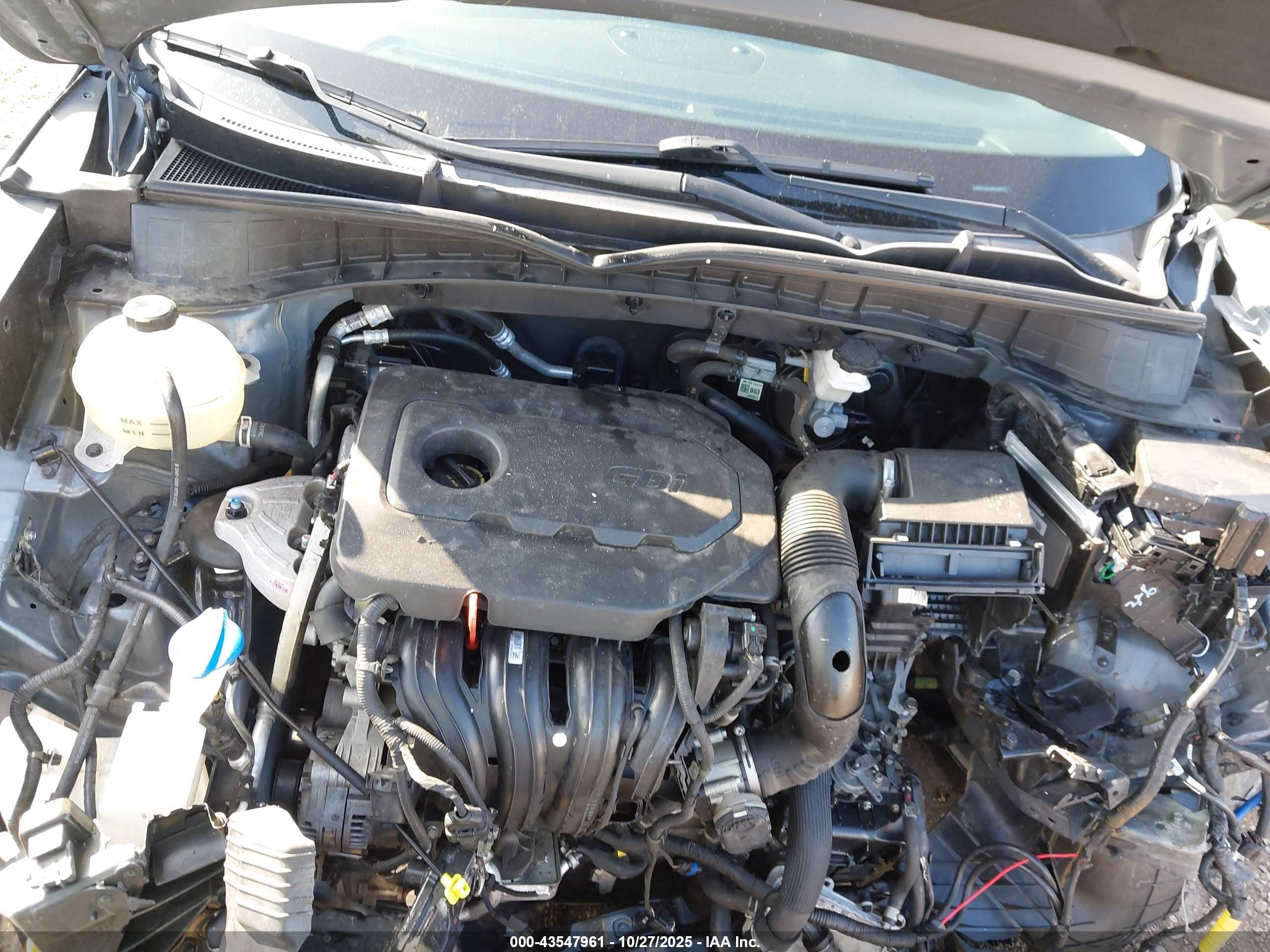 HYUNDAI TUCSON image 10