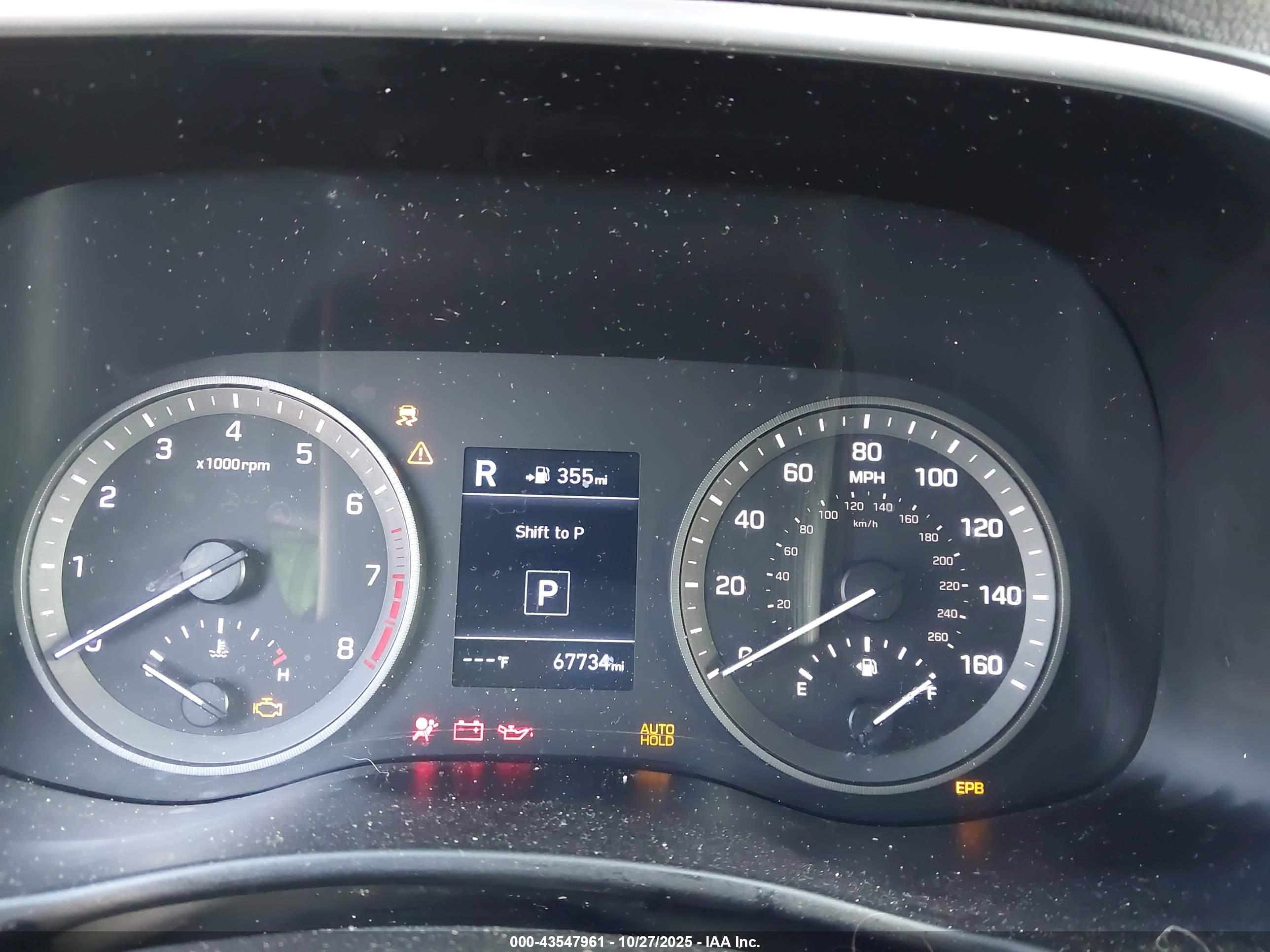 HYUNDAI TUCSON image 7