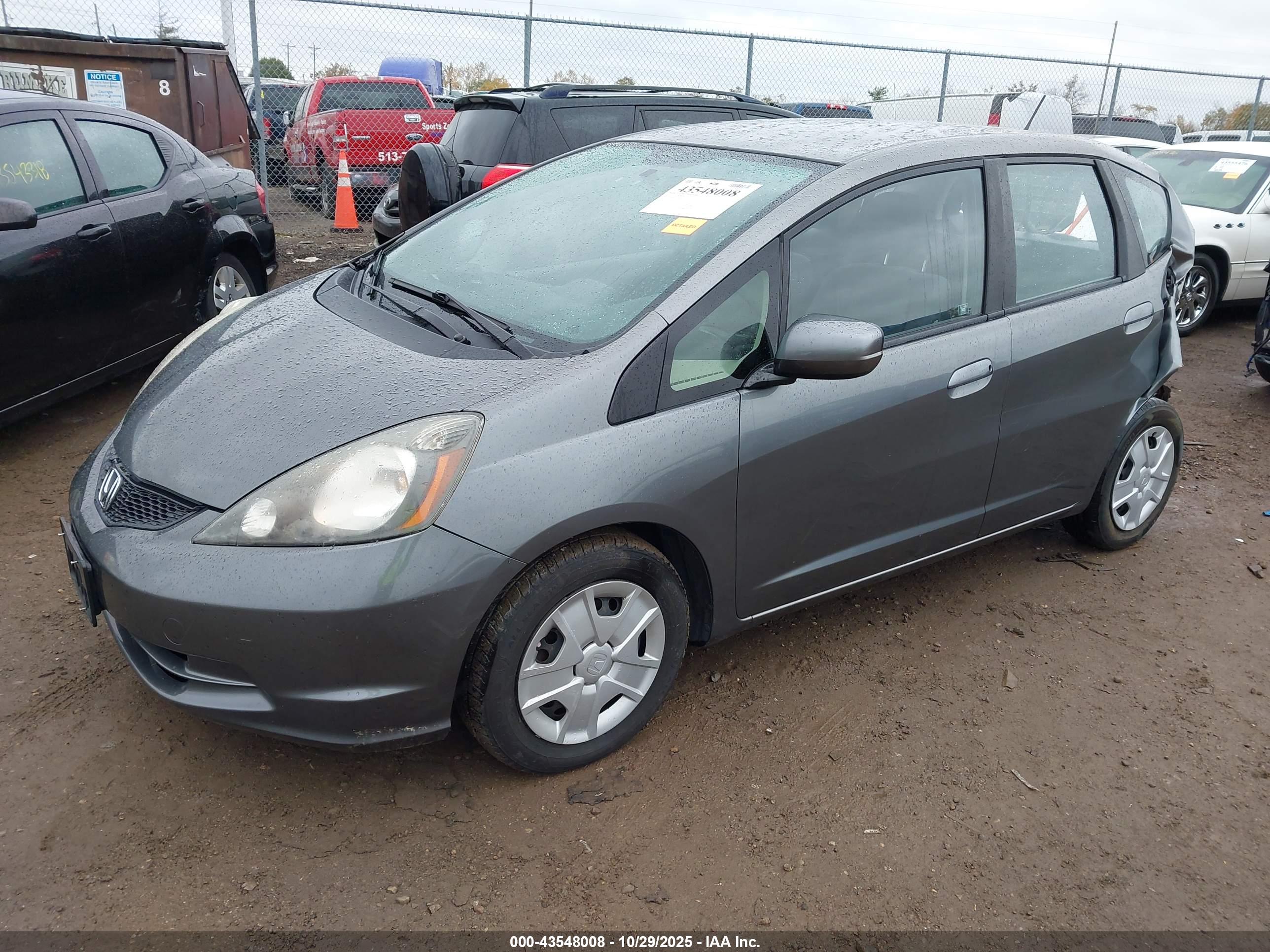 HONDA FIT image 2