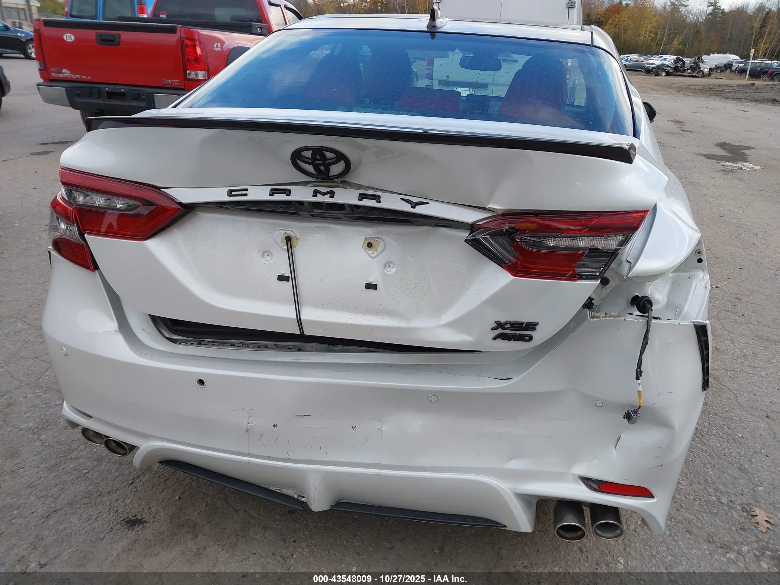 TOYOTA CAMRY image 6