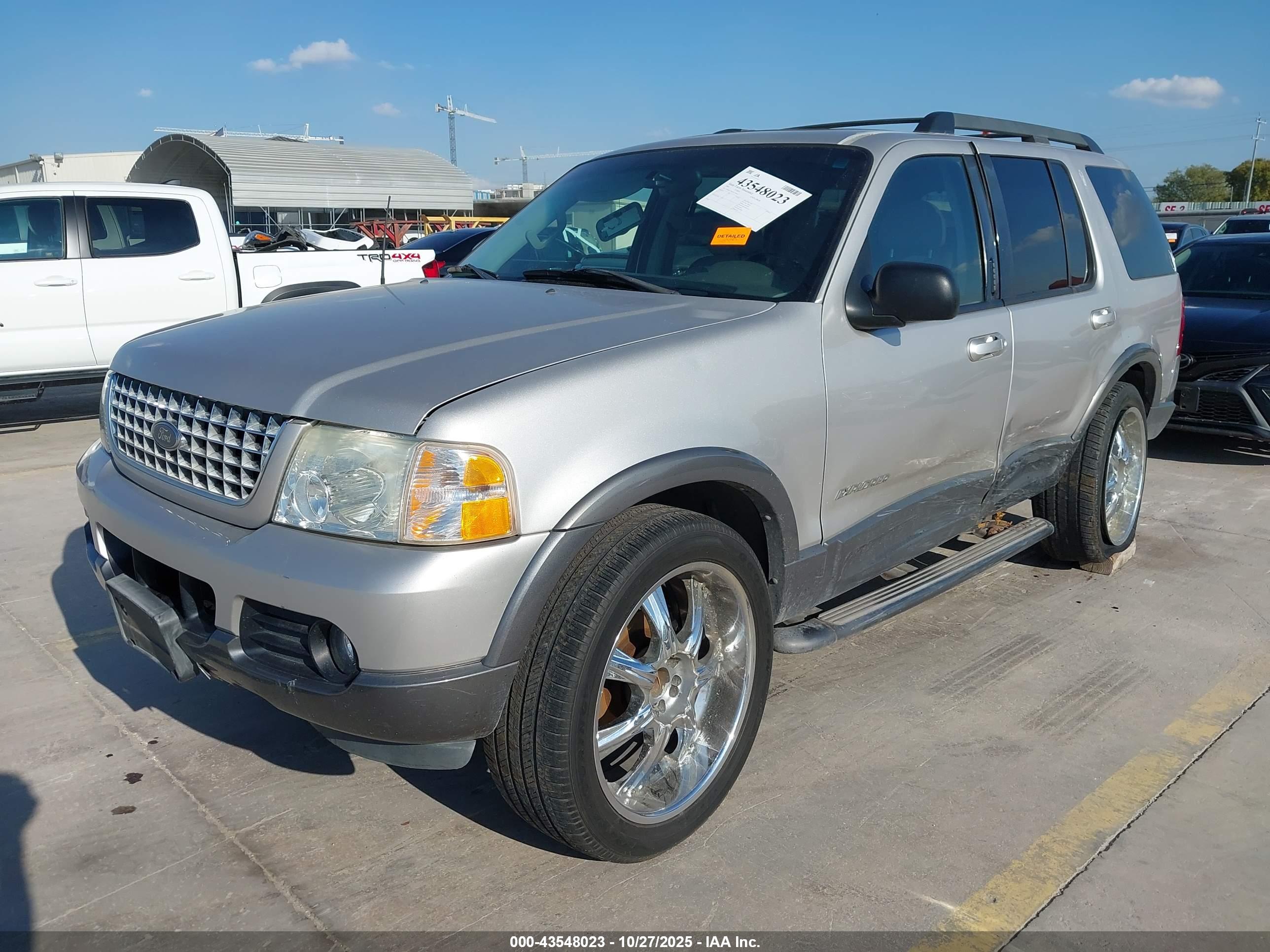 FORD EXPLORER image 2