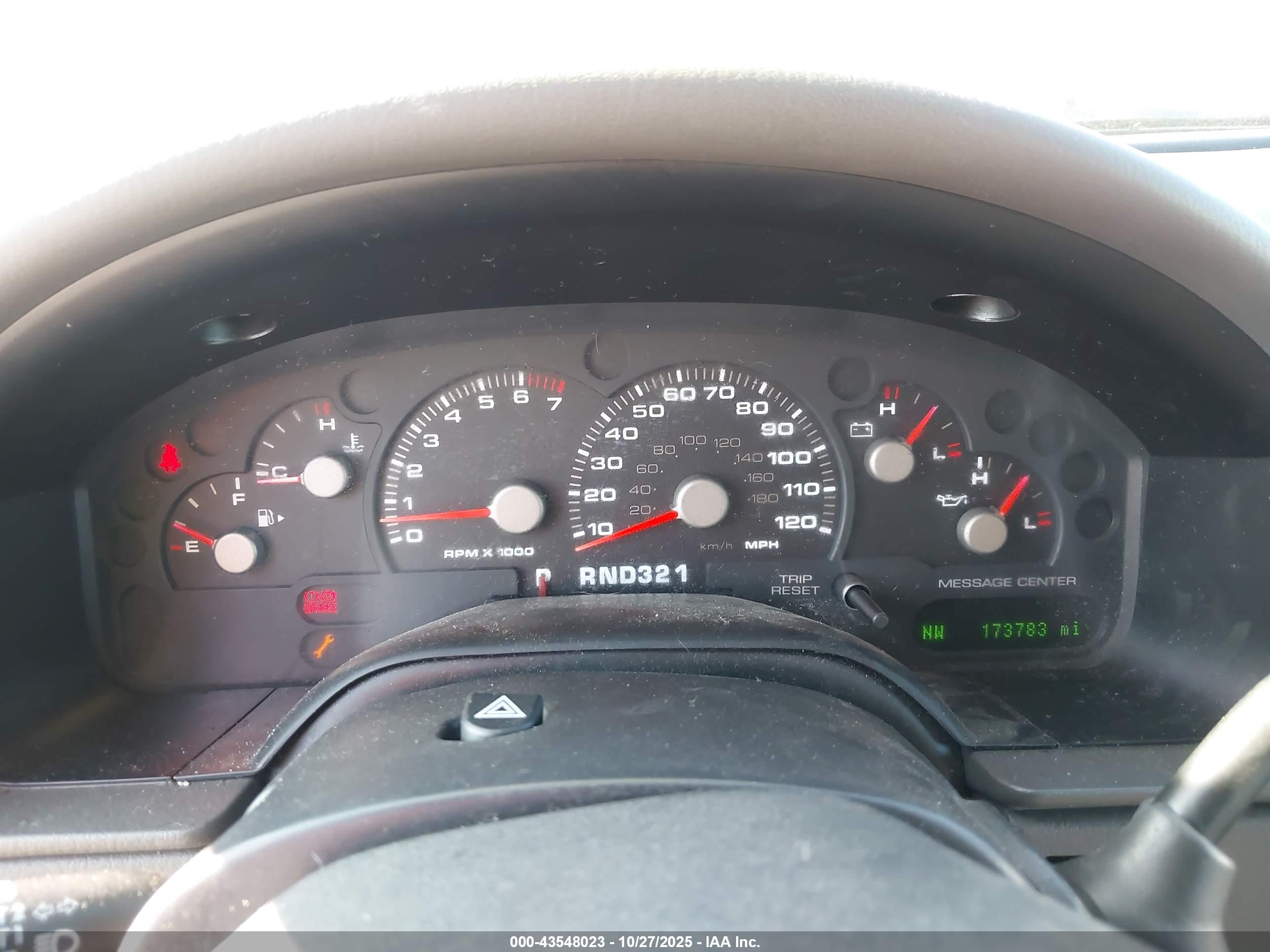 FORD EXPLORER image 7
