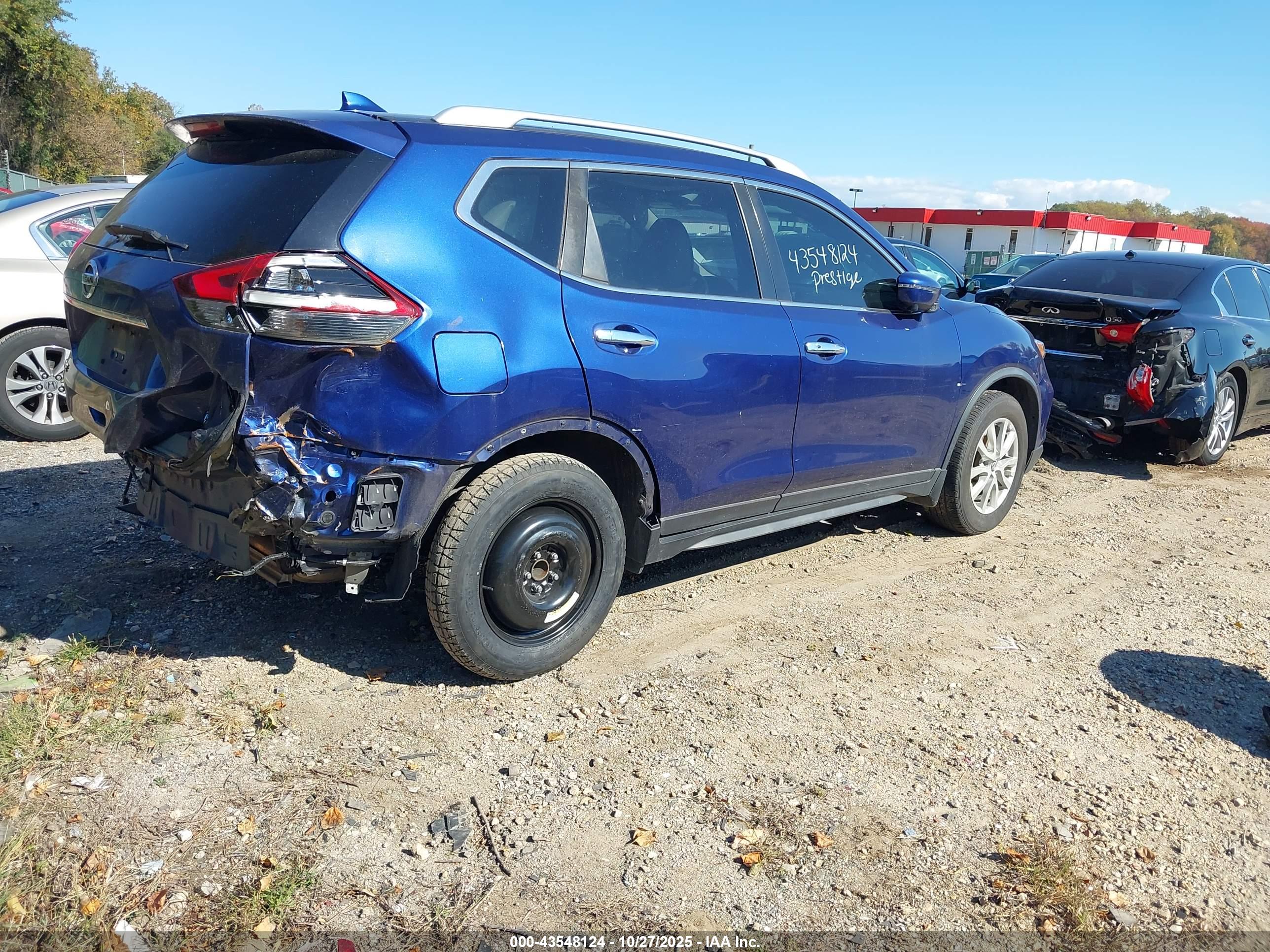 NISSAN ROGUE image 4