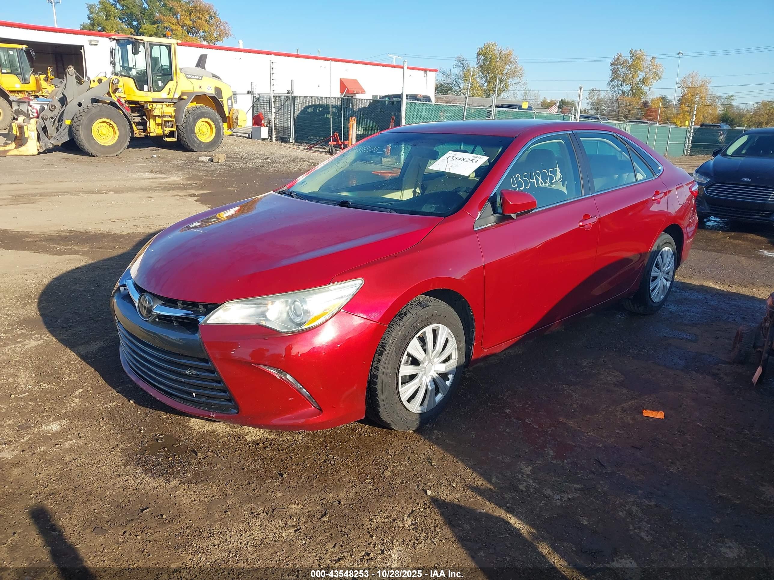 TOYOTA CAMRY image 2