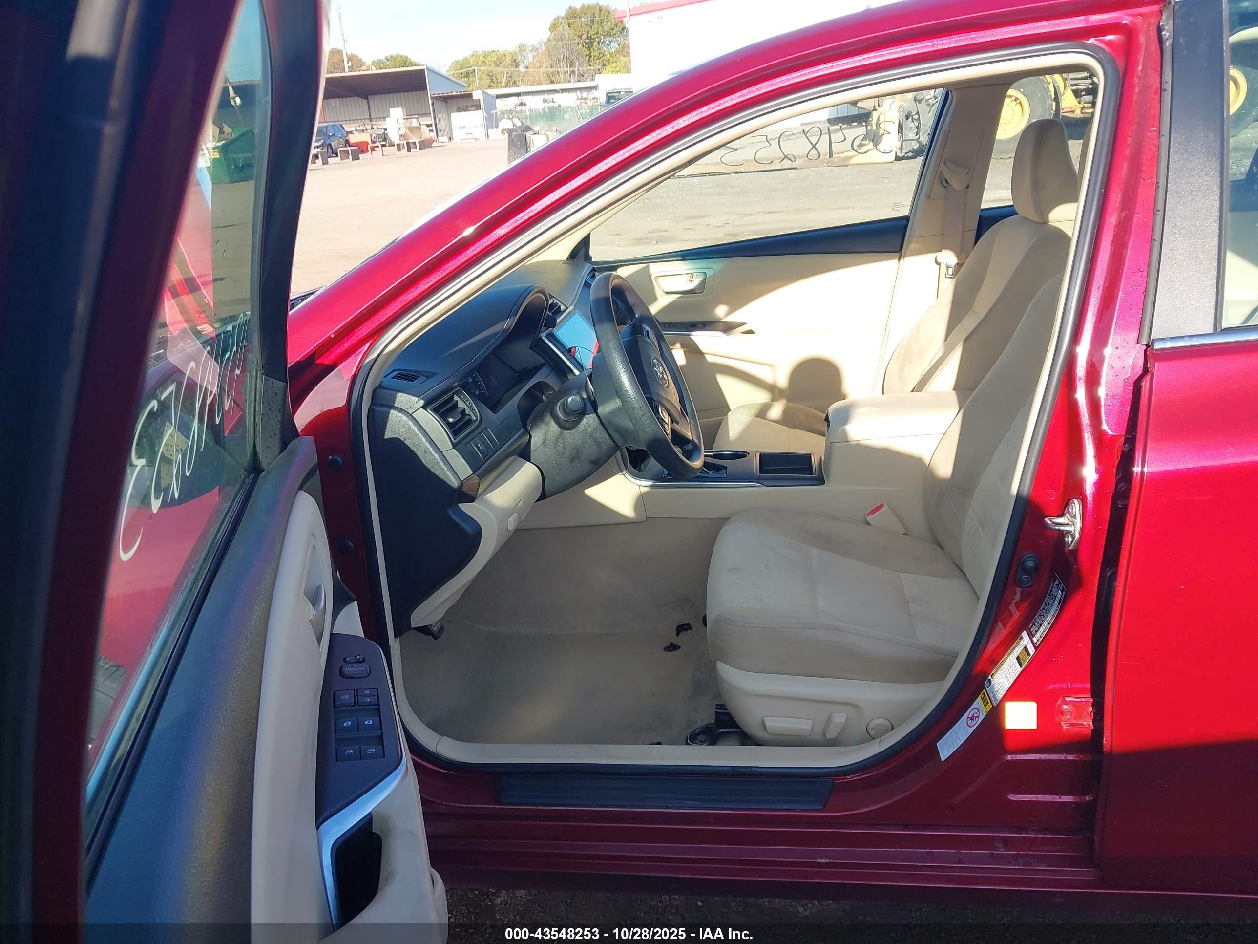TOYOTA CAMRY image 5