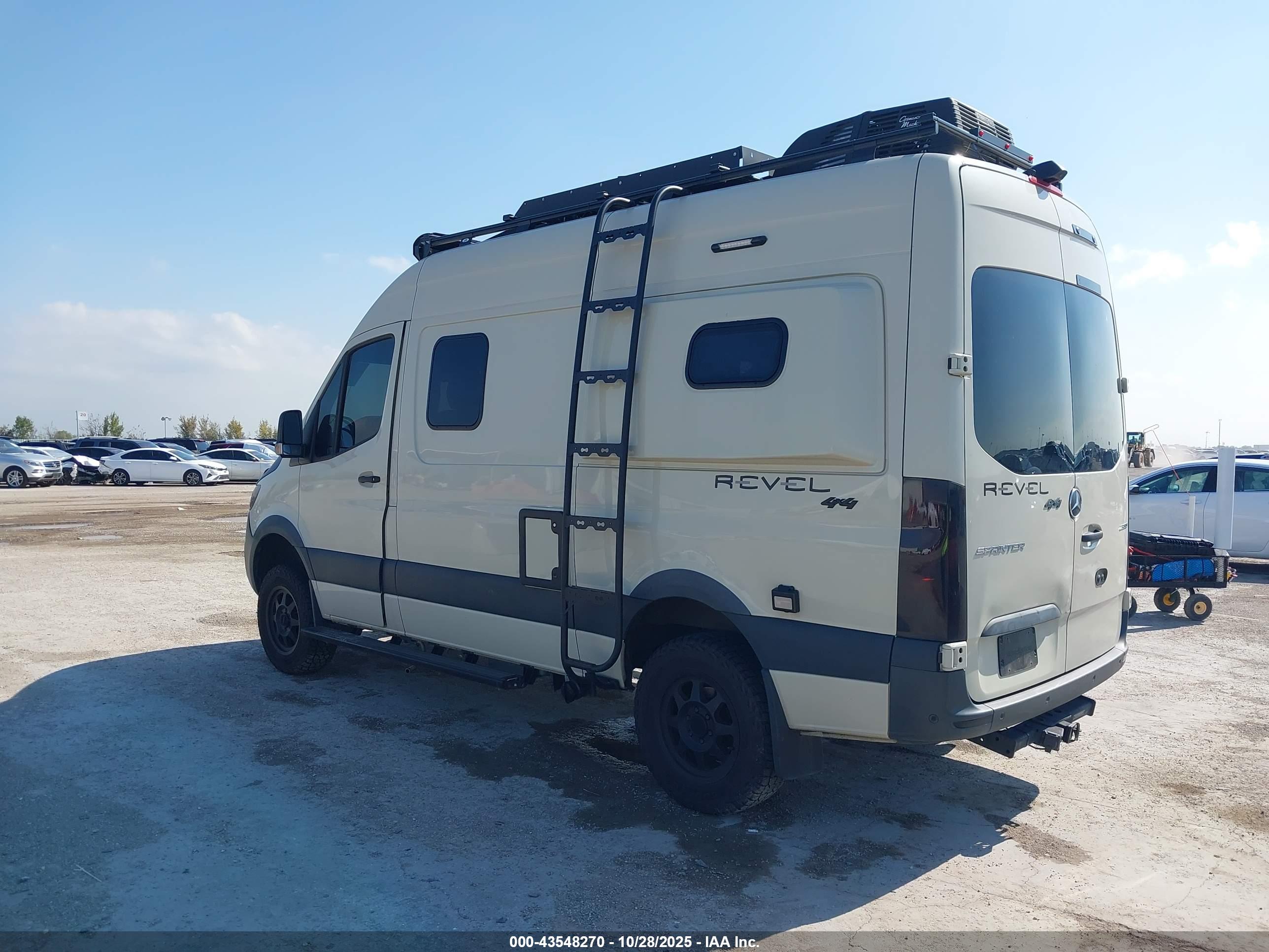 MERCEDES-BENZ SPRINTER image 3