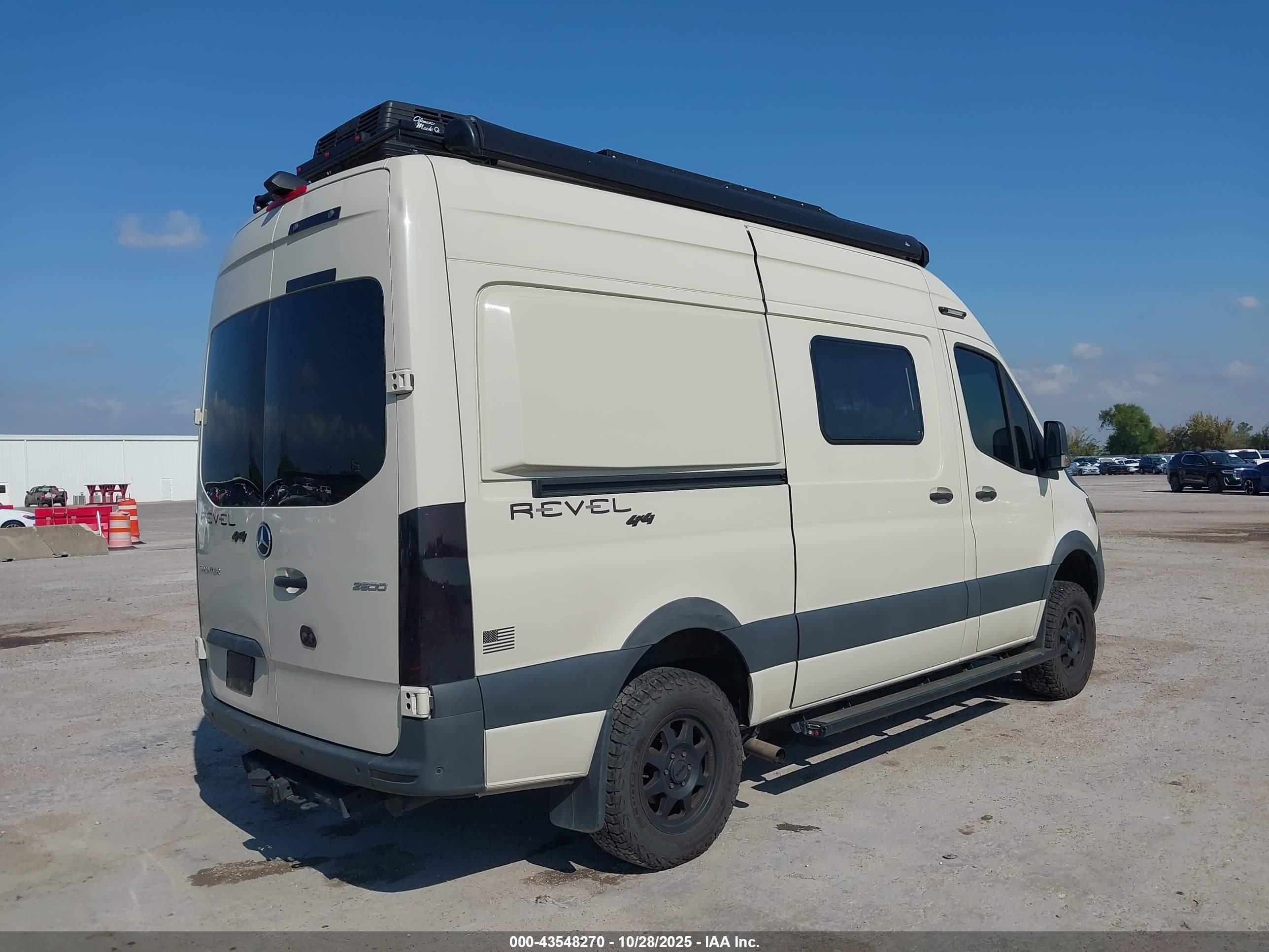 MERCEDES-BENZ SPRINTER image 4