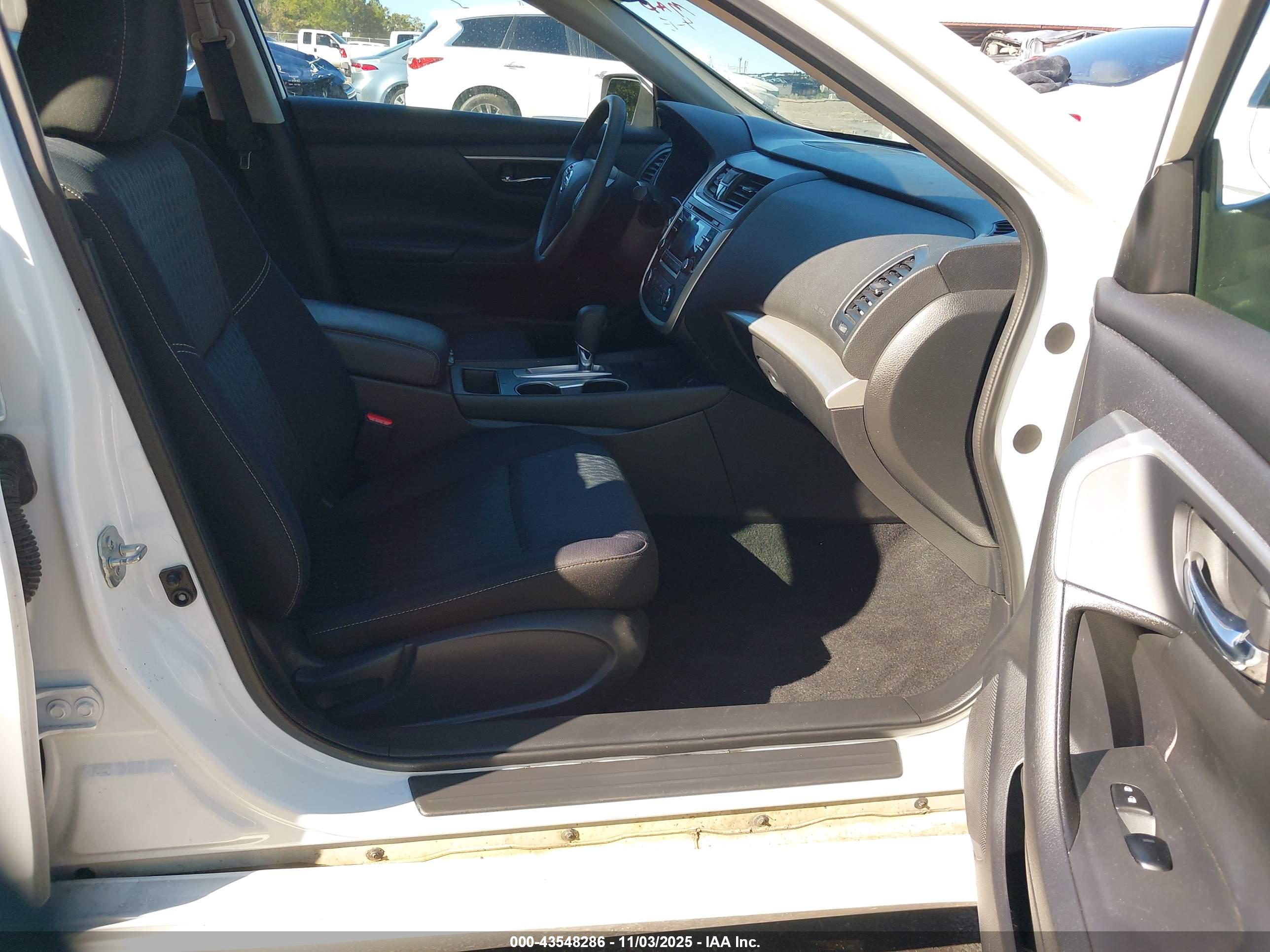 NISSAN ALTIMA image 5
