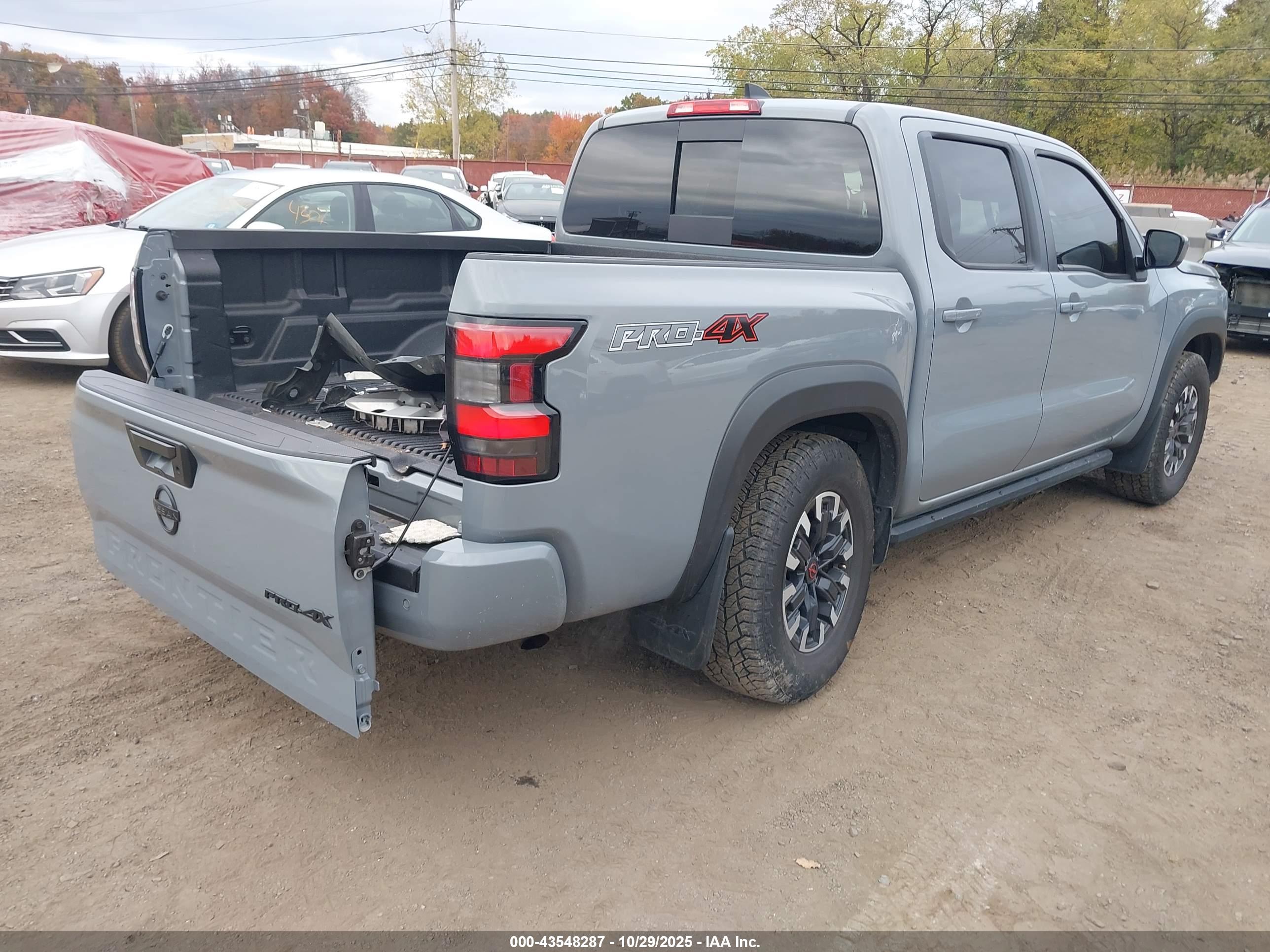 NISSAN FRONTIER image 4