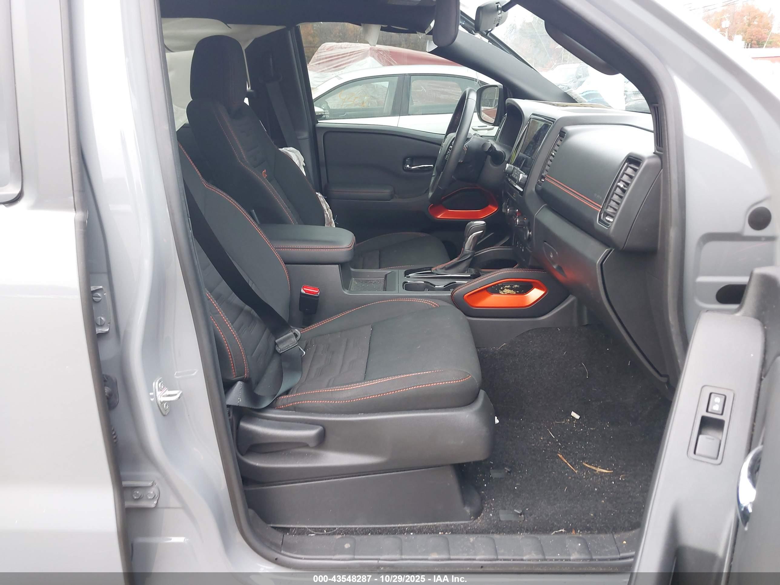 NISSAN FRONTIER image 5