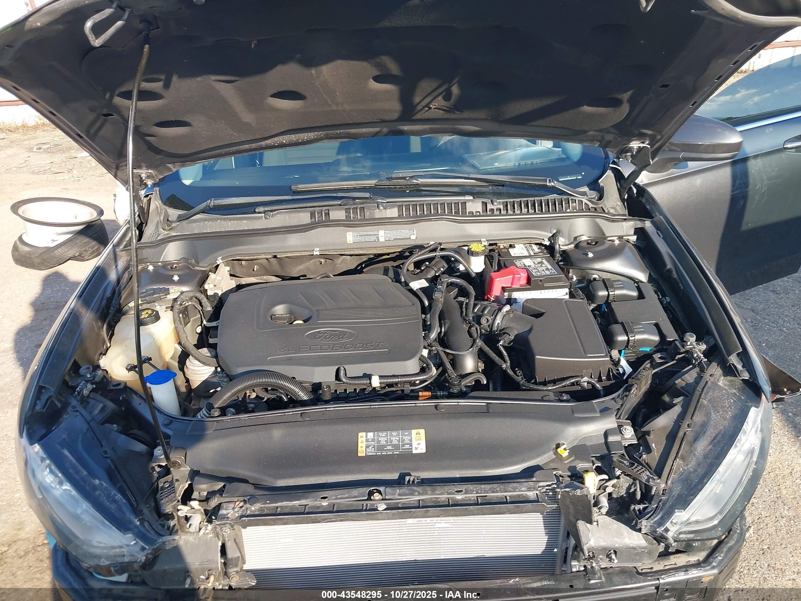 FORD FUSION image 10