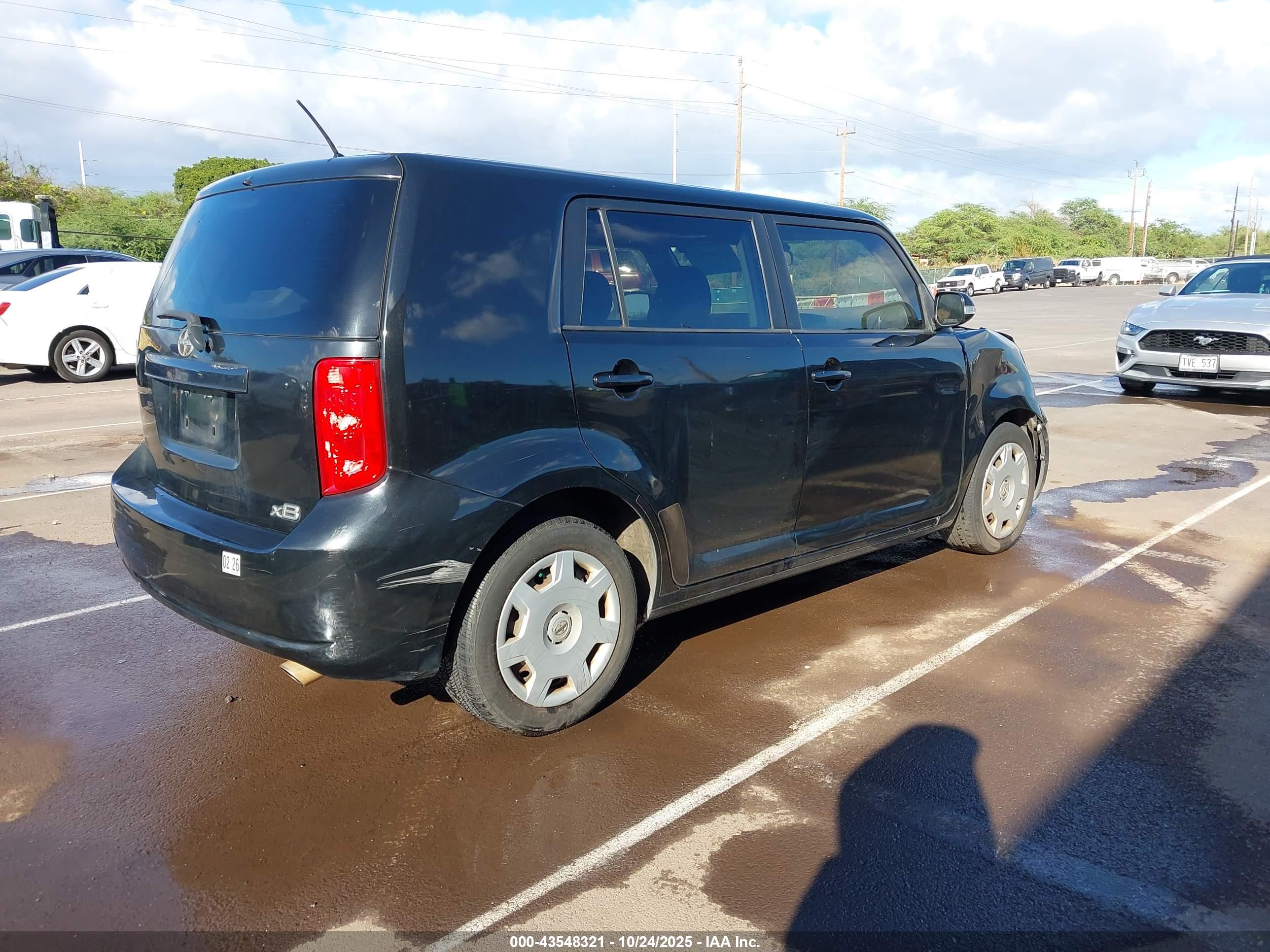 SCION XB image 4