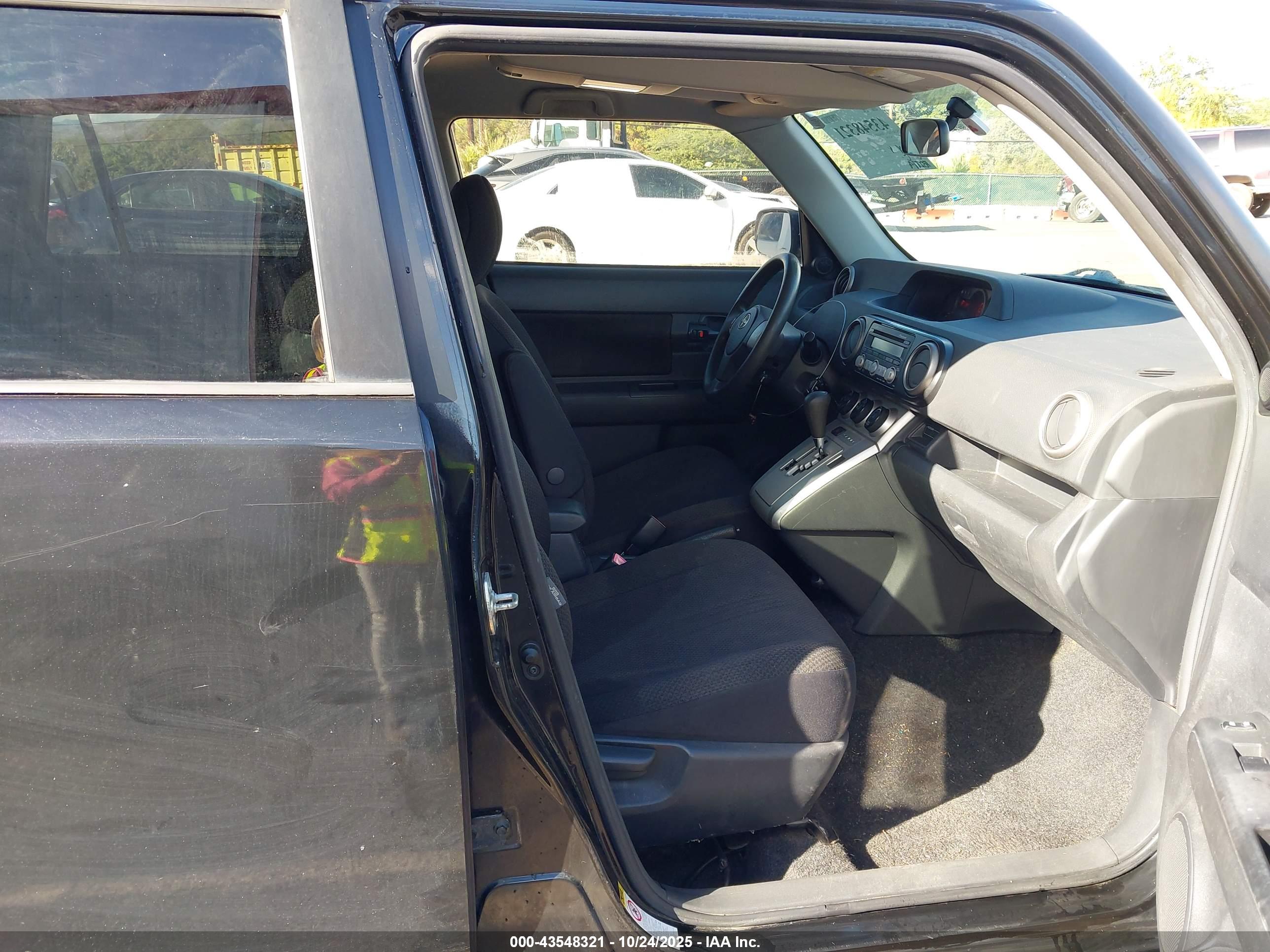 SCION XB image 5
